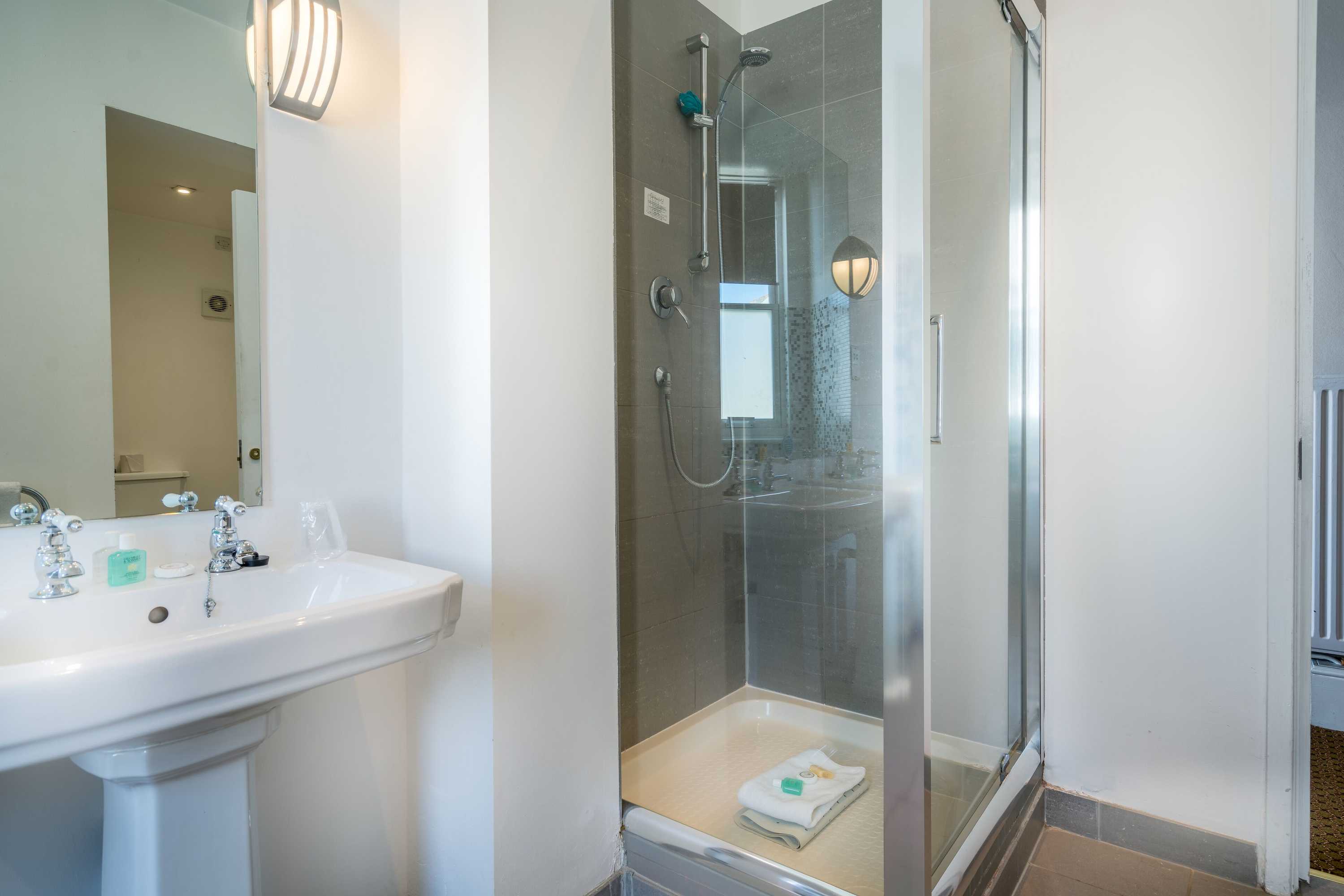 Gift card for Queens Hotel