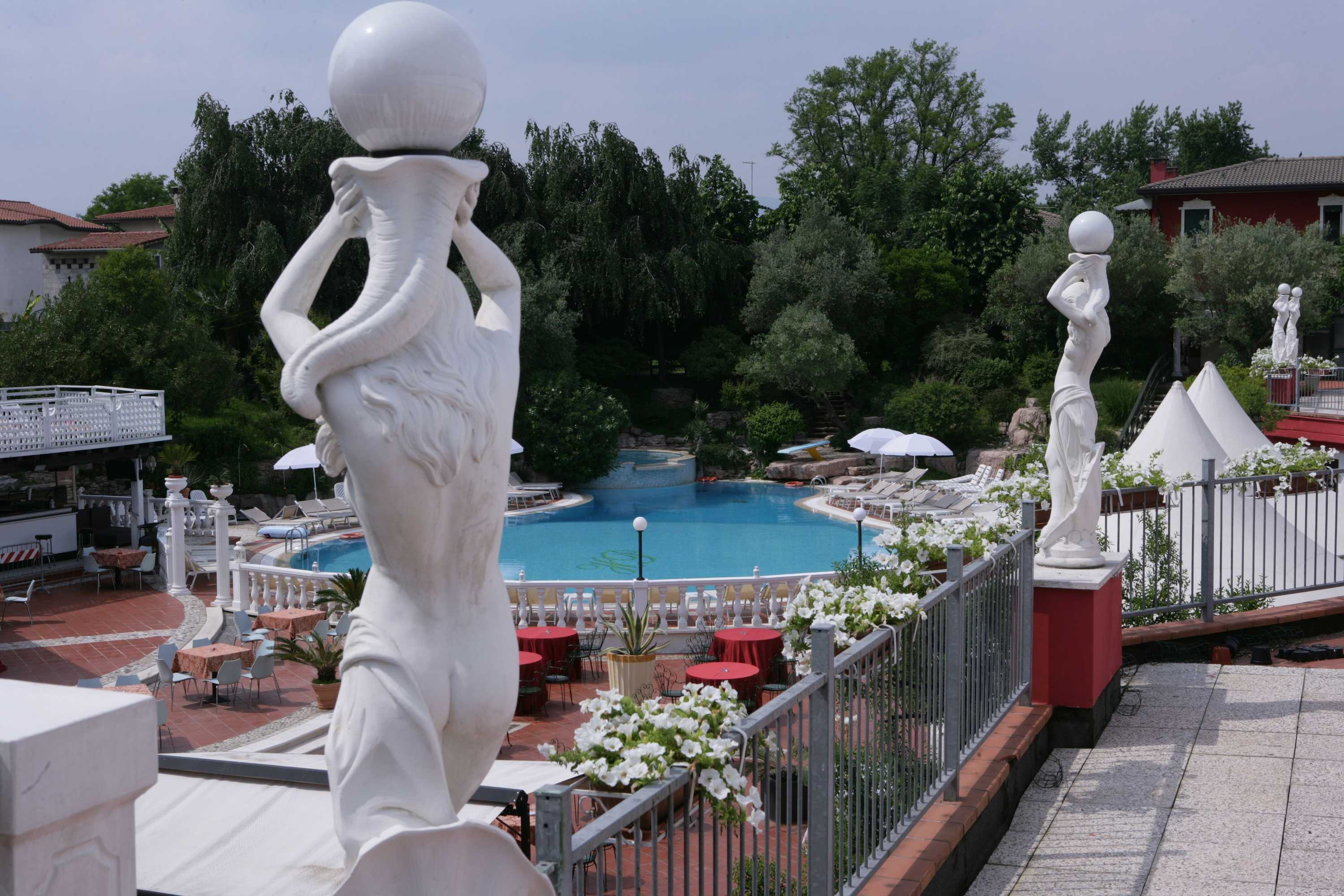 Gift card for Hotel Villa Pigalle Gift card for Hotel Villa Pigalle