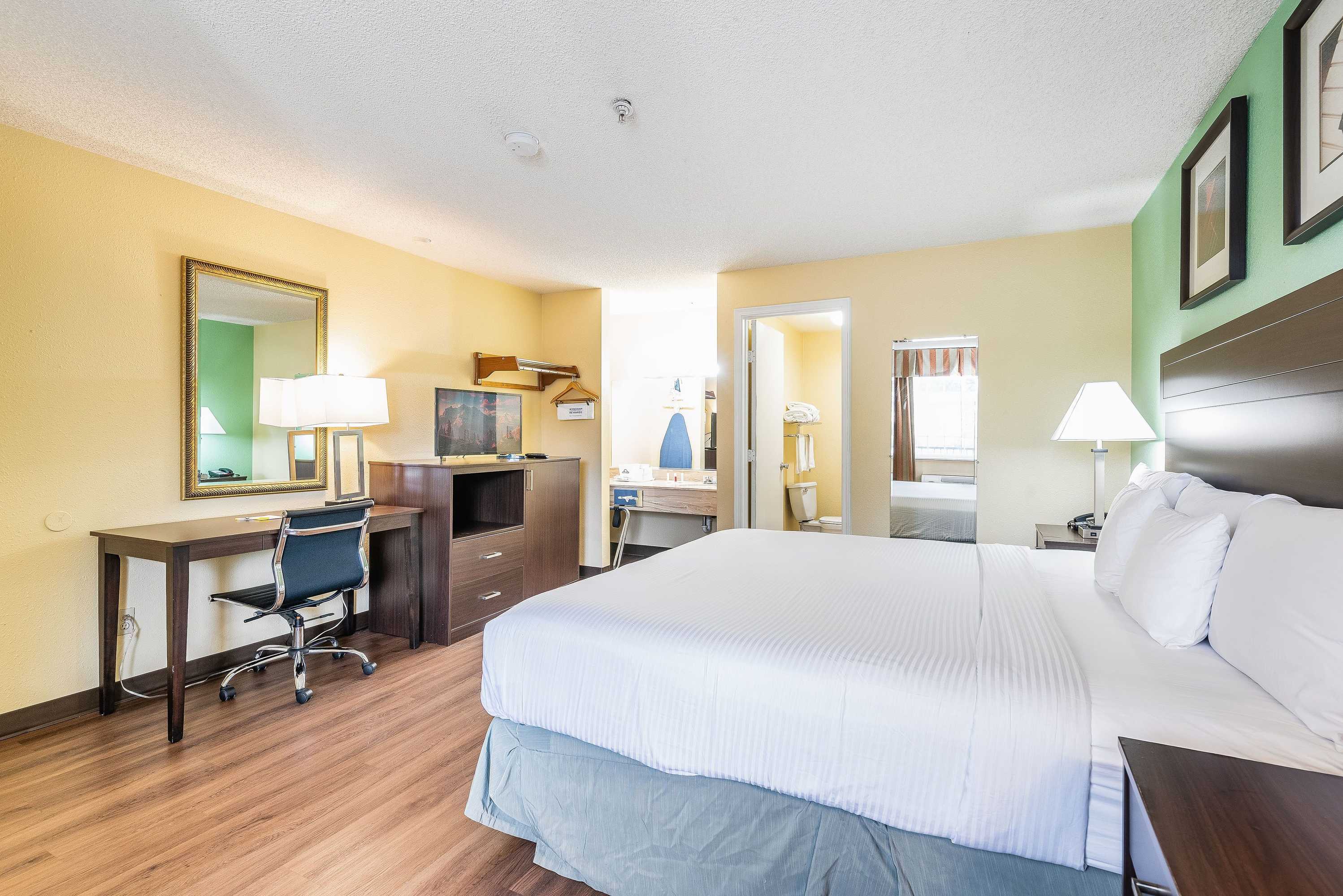 Gift card for Days Inn by Wyndham Federal Way Gift card for Days Inn by Wyndham Federal Way