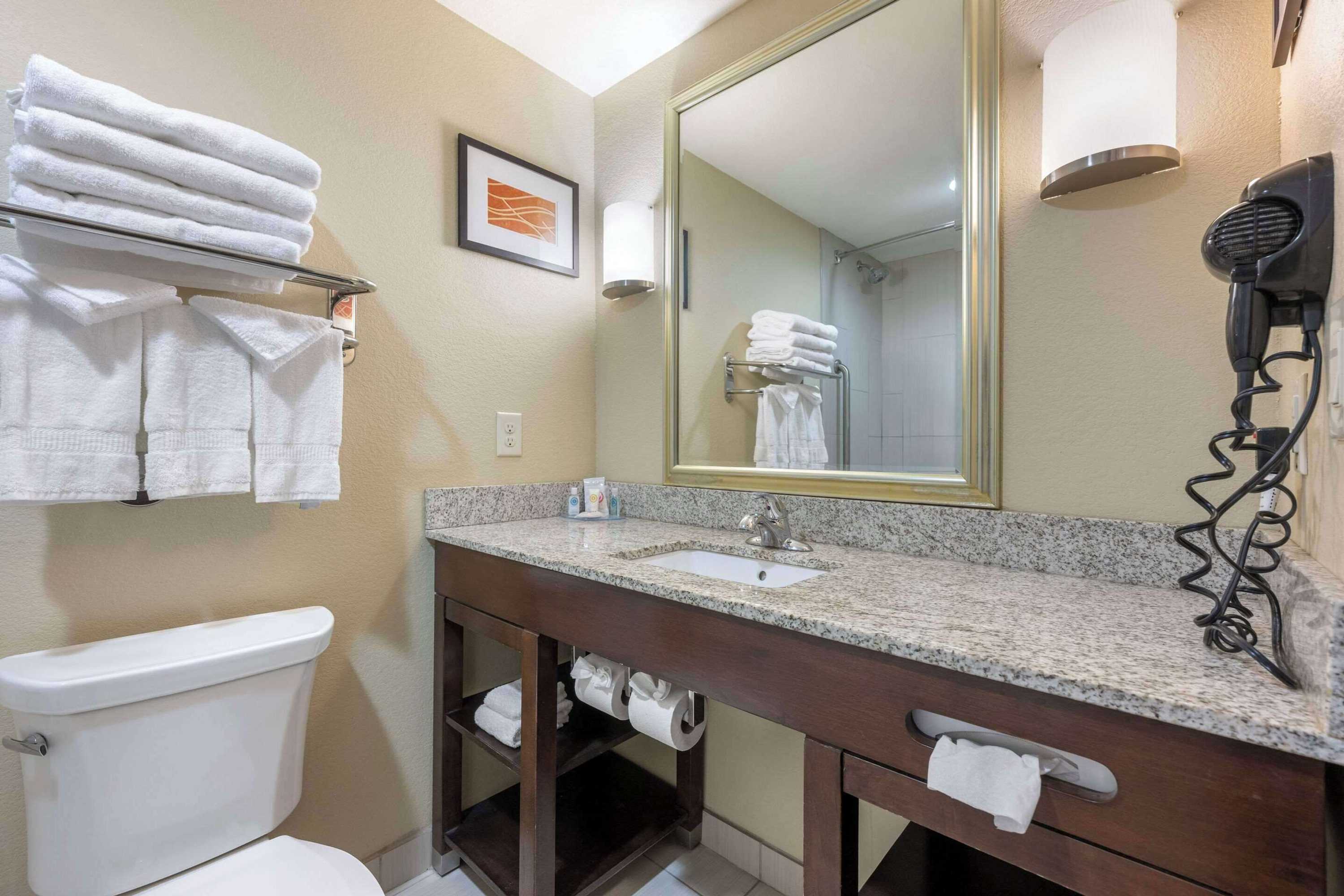 Gift card for Comfort Inn & Suites Artesia Gift card for Comfort Inn & Suites Artesia