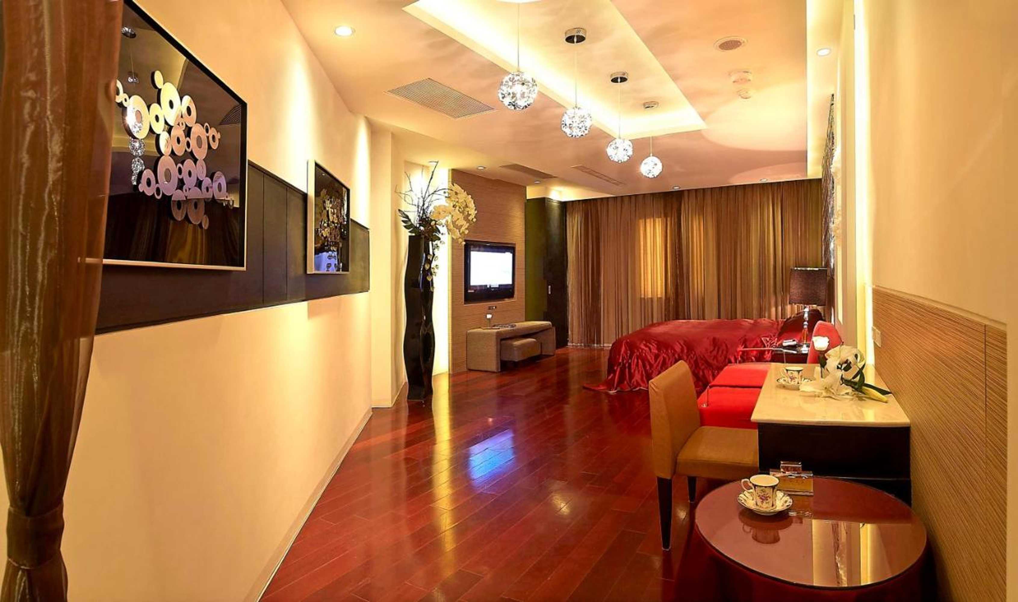 Gift card for Qi Hai Motel