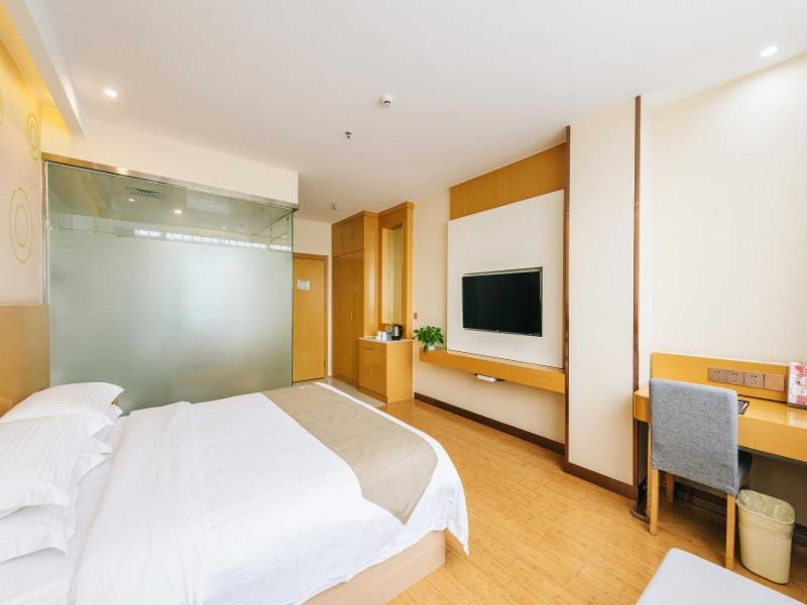 Gift card for Greentree Inn Wuxi Jiangyin High-Speed Train Jinsanjiao Market Express Hotel Gift card for Greentree Inn Wuxi Jiangyin High-Speed Train Jinsanjiao Market Express Hotel