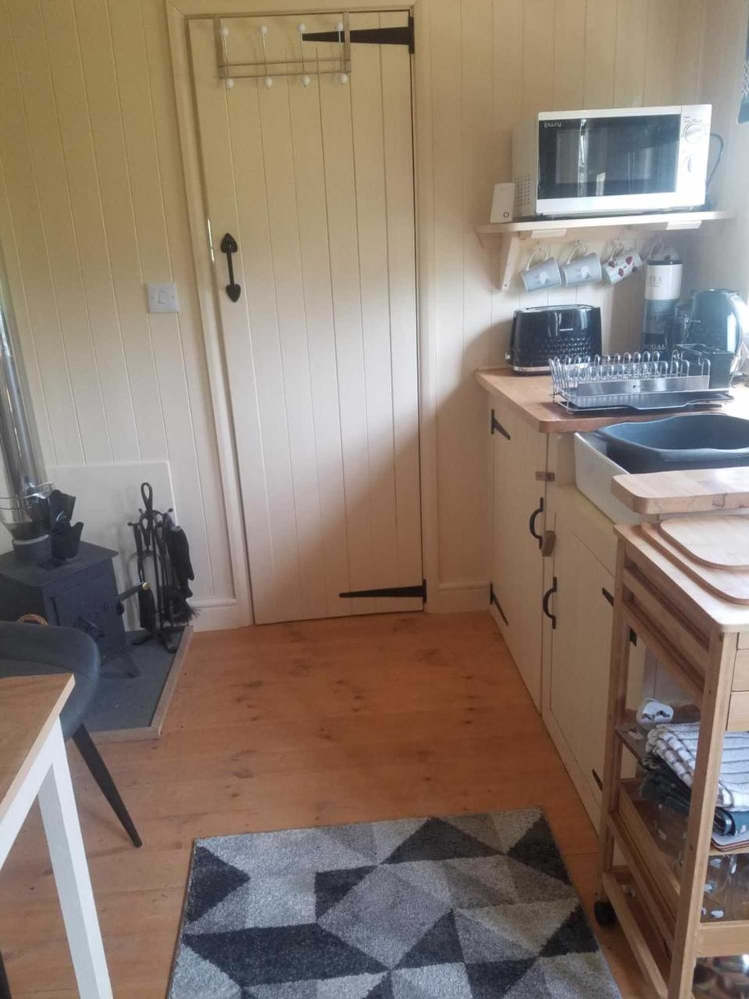 Gift card for Rhydydefaid Cwt Clyd - Cosy Hut