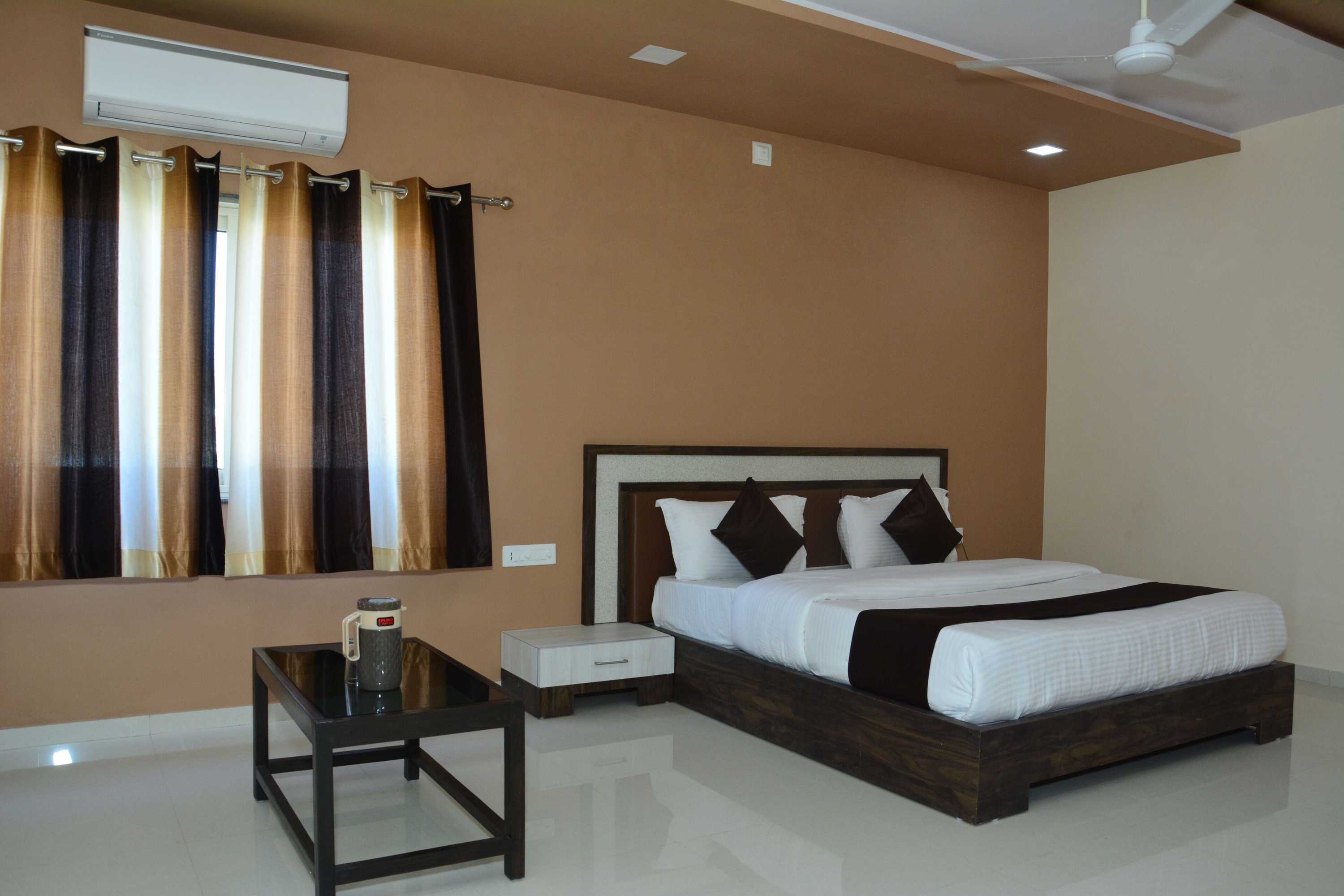 Gift card for Hotel Savera Palace Gift card for Hotel Savera Palace