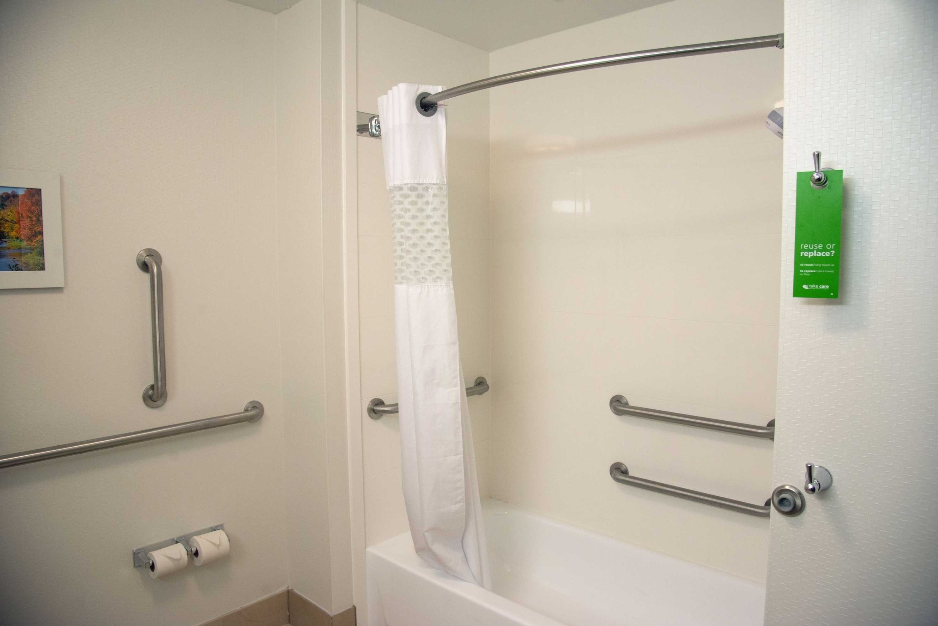 Gift card for Hampton Inn Charleston-Southridge Gift card for Hampton Inn Charleston-Southridge