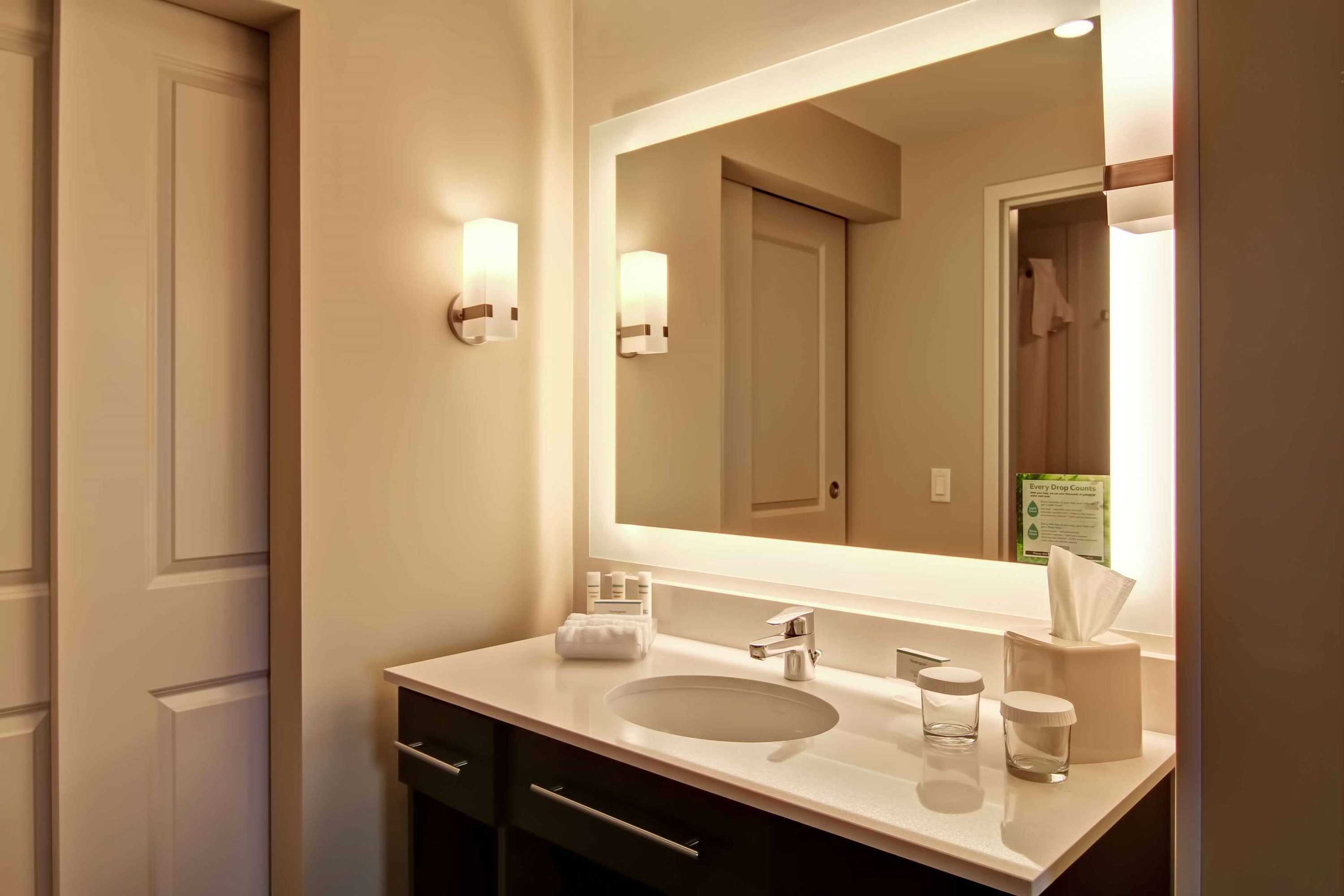 Gift card for Homewood Suites by Hilton Seattle-Issaquah Gift card for Homewood Suites by Hilton Seattle-Issaquah