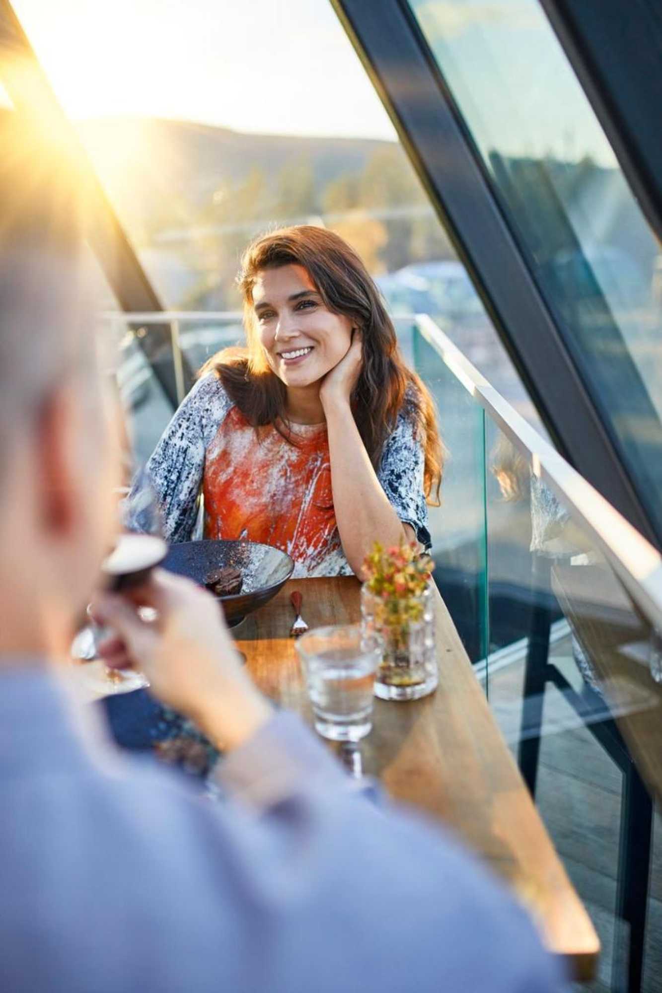 Gift card for Levin Iglut - Golden Crown Gift card for Levin Iglut - Golden Crown