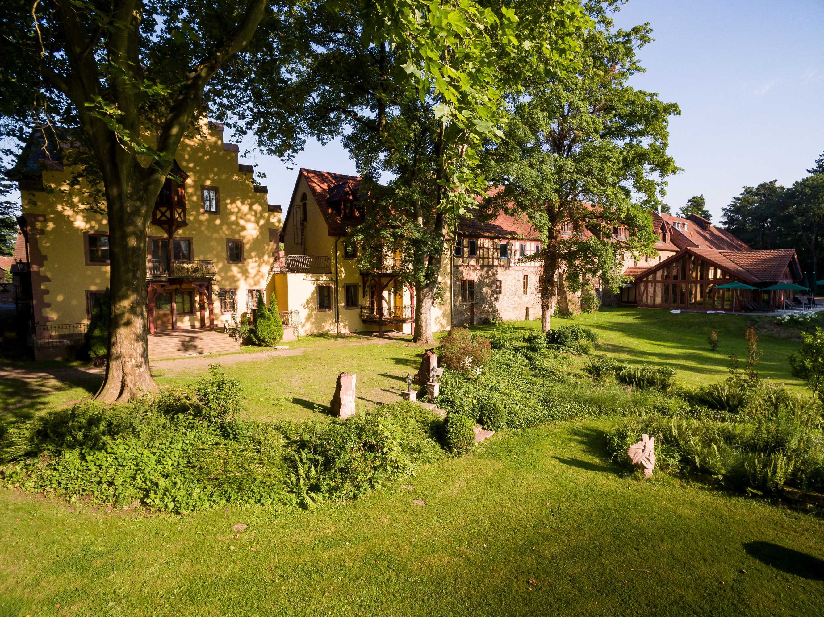 Gift card for Schlosshotel Weyberhöfe Gift card for Schlosshotel Weyberhöfe