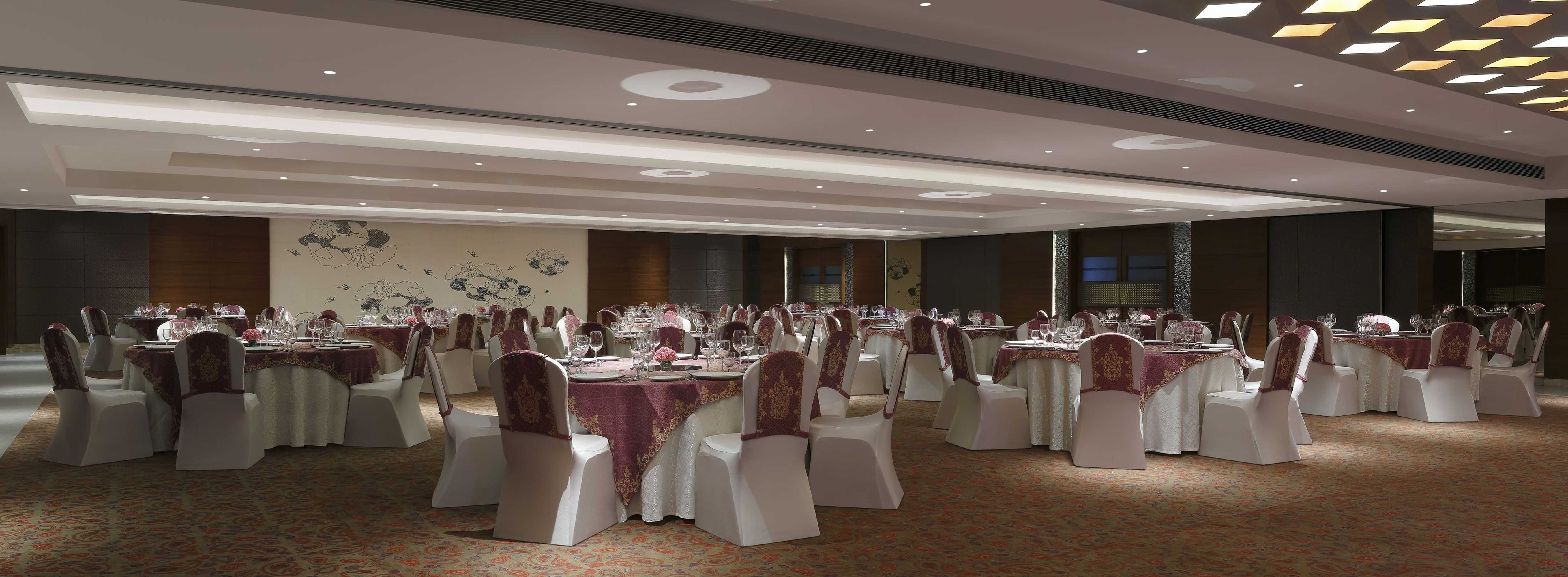 Gift card for Grand Mercure Vadodara Surya Palace Hotel Gift card for Grand Mercure Vadodara Surya Palace Hotel