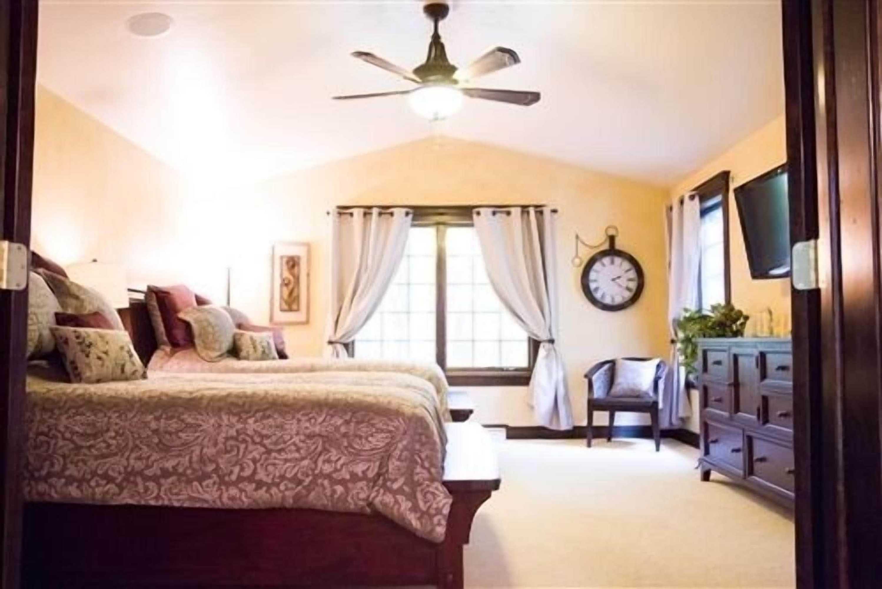 Gift card for The Roost Bed And Breakfast Gift card for The Roost Bed And Breakfast