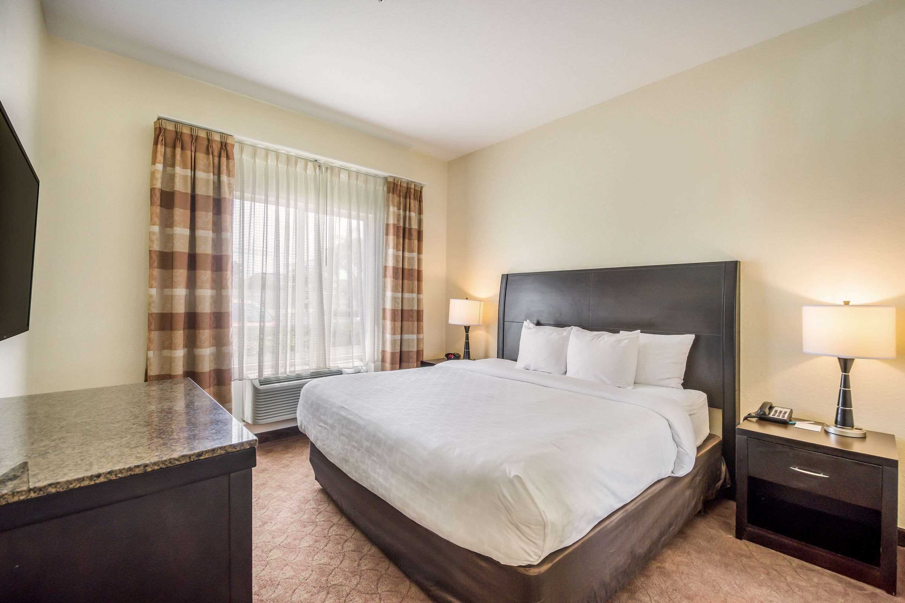 Gift card for Clarion Inn & Suites Central Clearwater Beach Gift card for Clarion Inn & Suites Central Clearwater Beach
