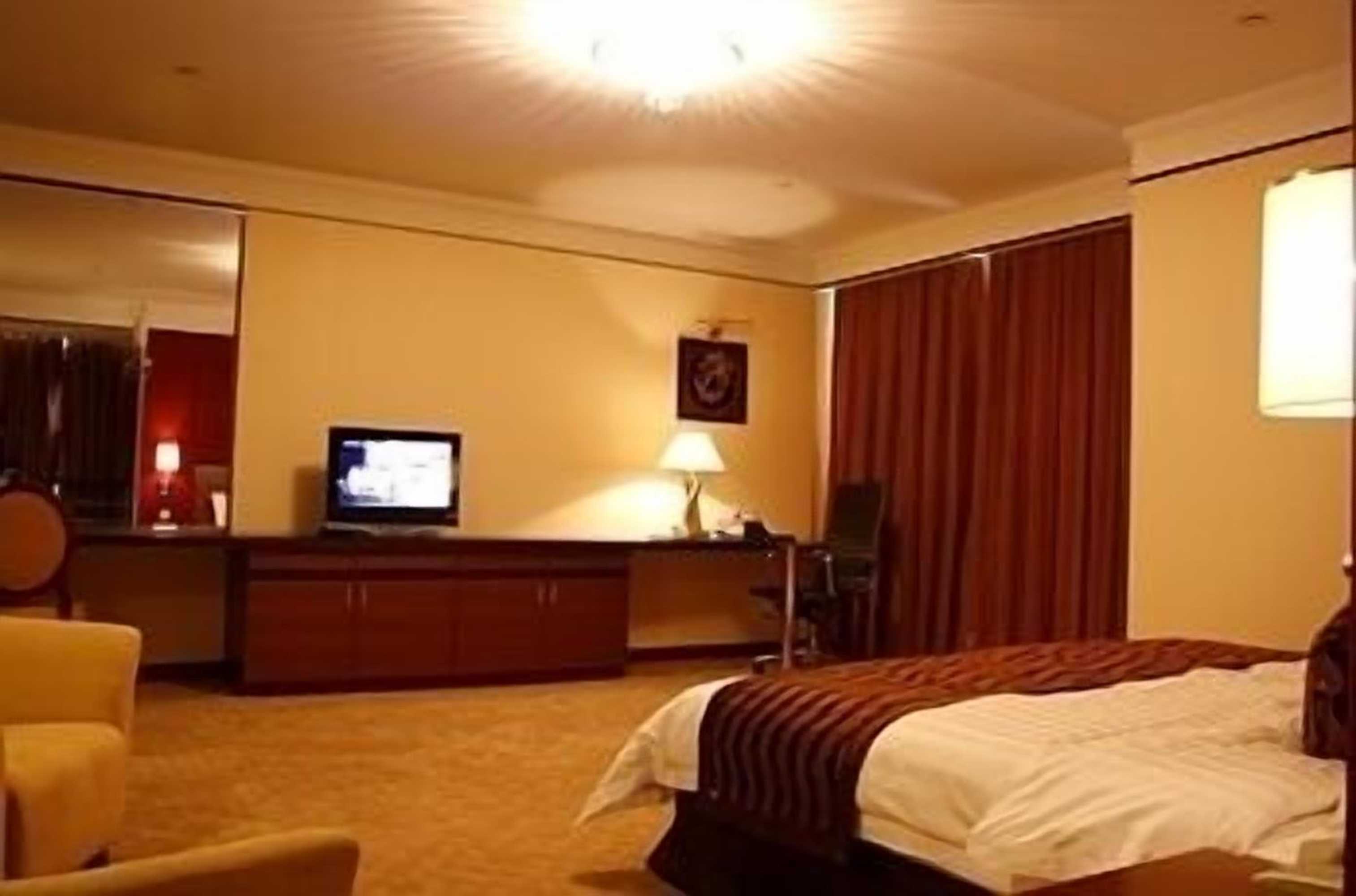 Gift card for Days Hotel & Suites by Wyndham Jiaozuo Gift card for Days Hotel & Suites by Wyndham Jiaozuo