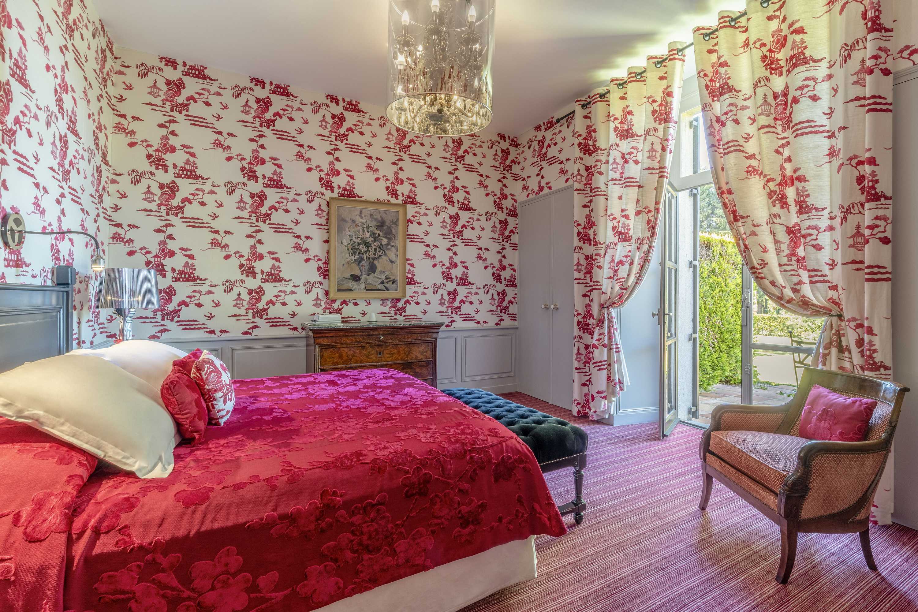 Gift card for La Chapelle Saint - Martin Relais & Chateaux Gift card for La Chapelle Saint - Martin Relais & Chateaux
