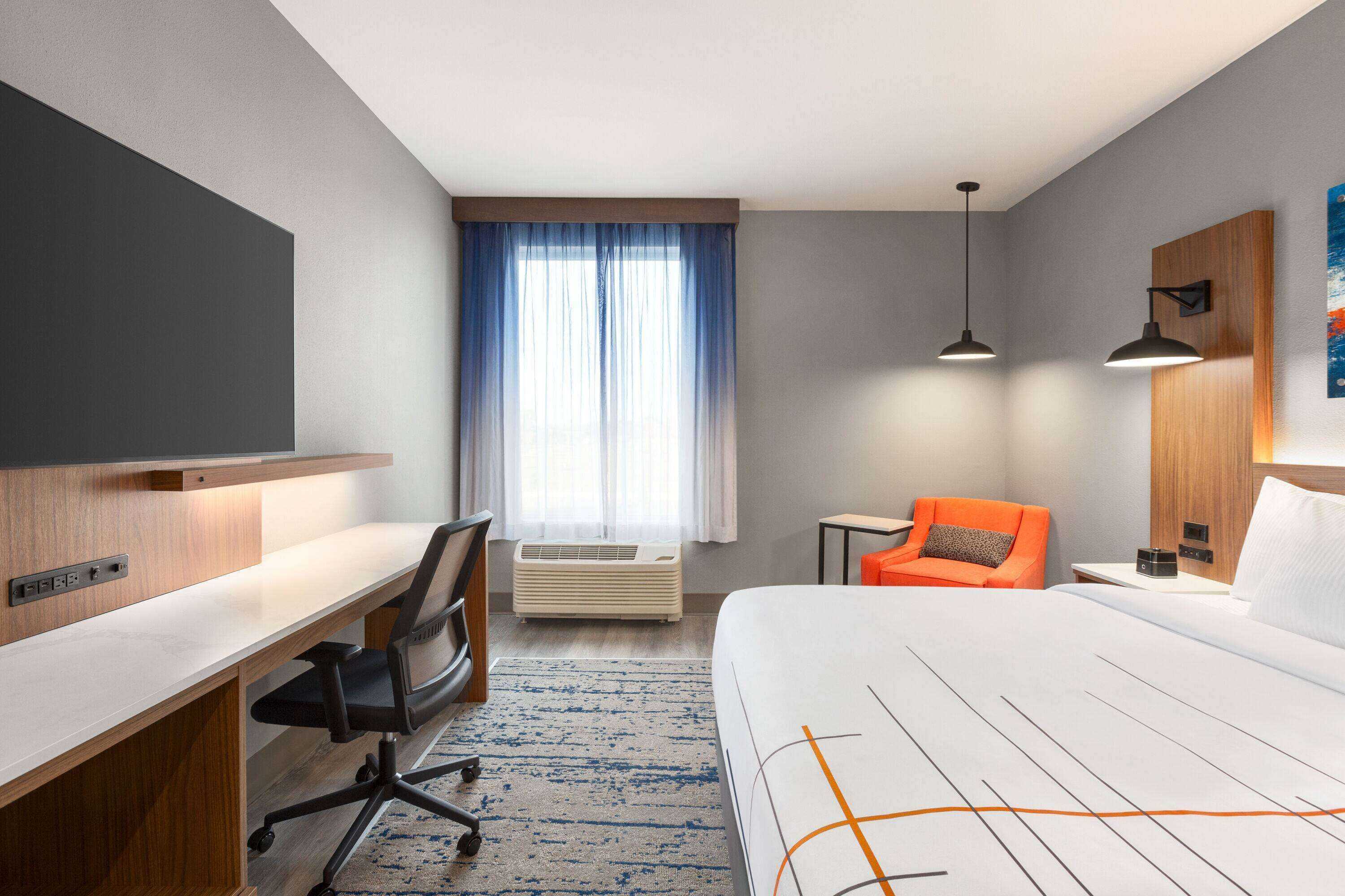 Gift card for La Quinta Inn & Suites By Wyndham Mount Laurel / Moorestown Gift card for La Quinta Inn & Suites By Wyndham Mount Laurel / Moorestown
