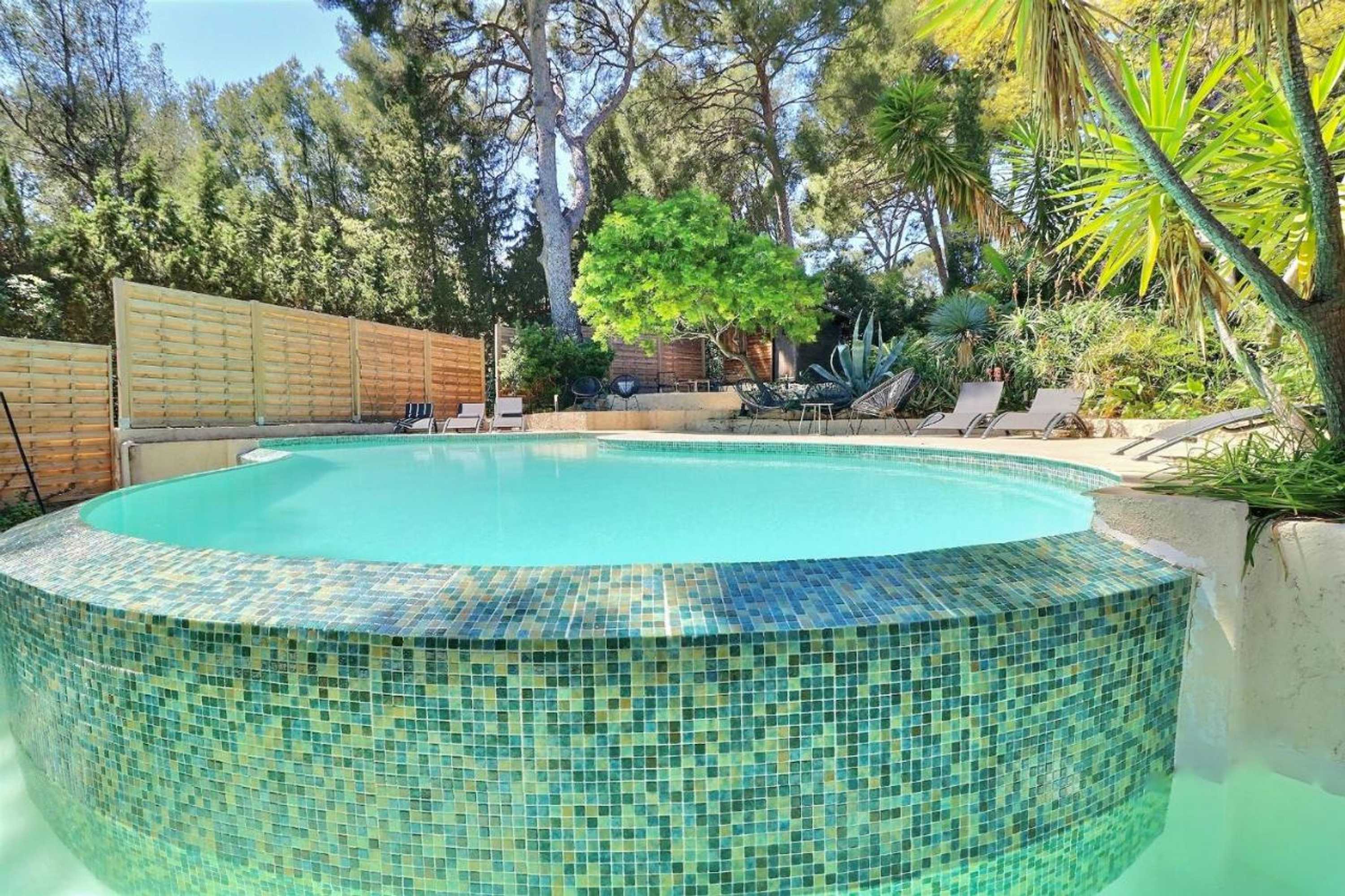 Gift card for Domaine du Peymian-Villa Art Deco Gift card for Domaine du Peymian-Villa Art Deco