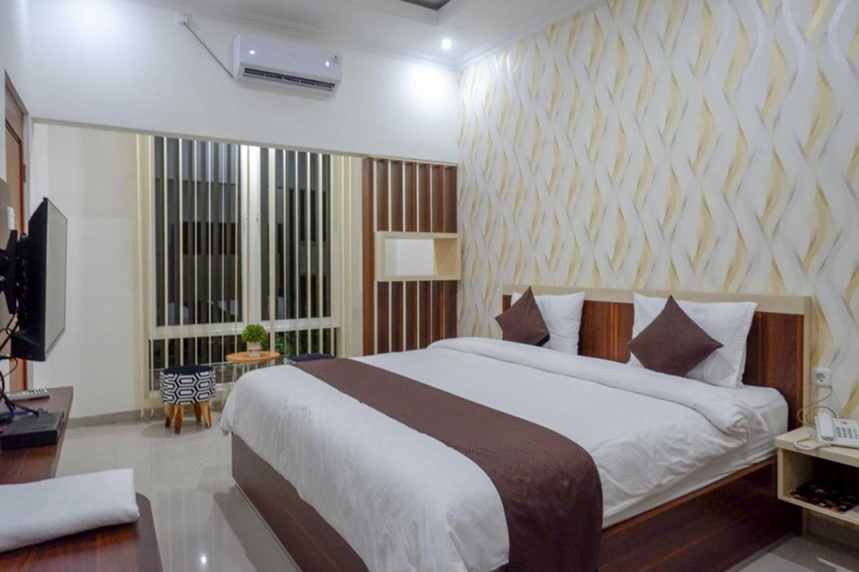 Gift card for Reddoorz Syariah at Omah Sawah Gift card for Reddoorz Syariah at Omah Sawah