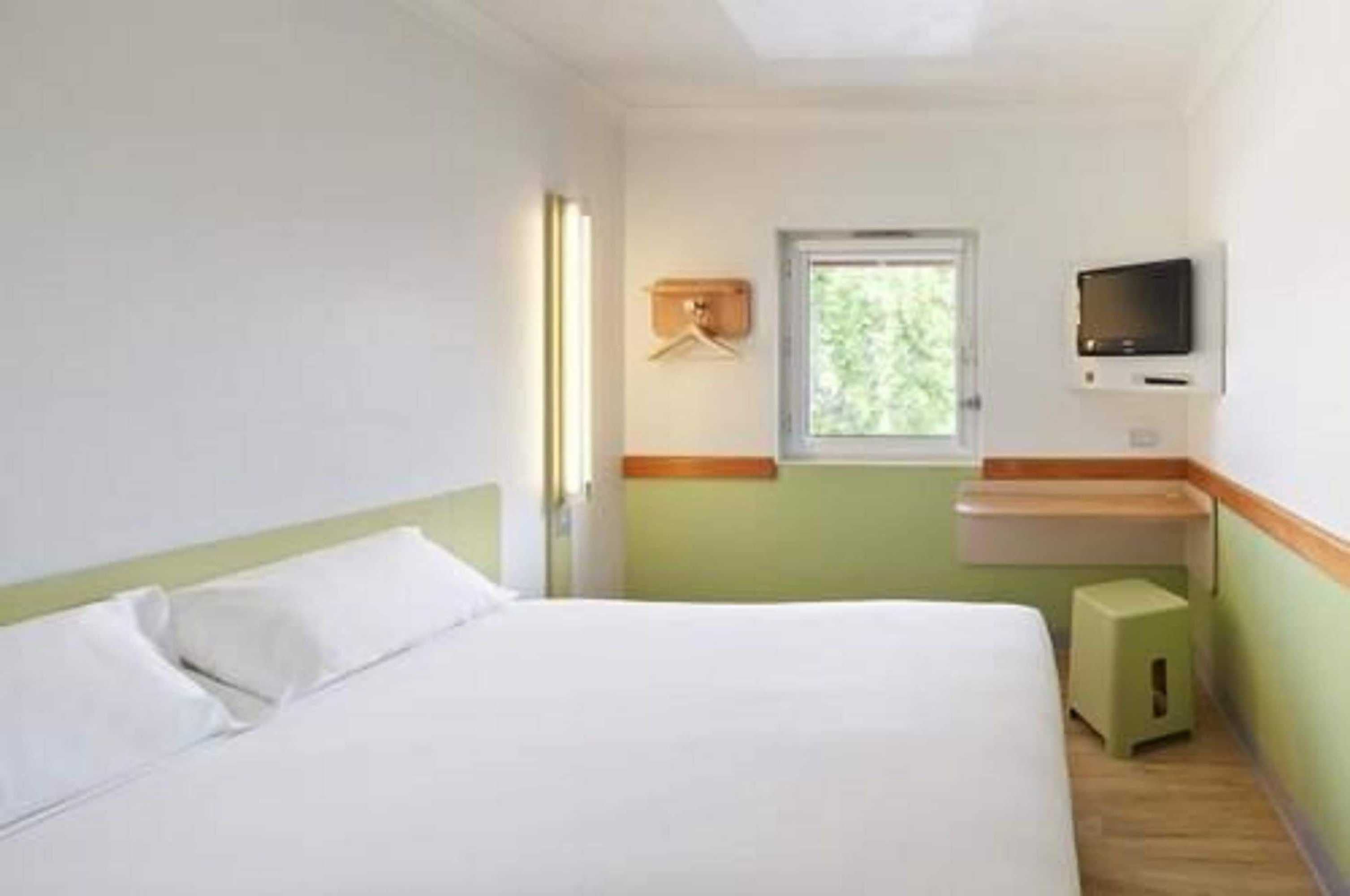 Gift card for Ibis Budget Brisbane Airport Gift card for Ibis Budget Brisbane Airport