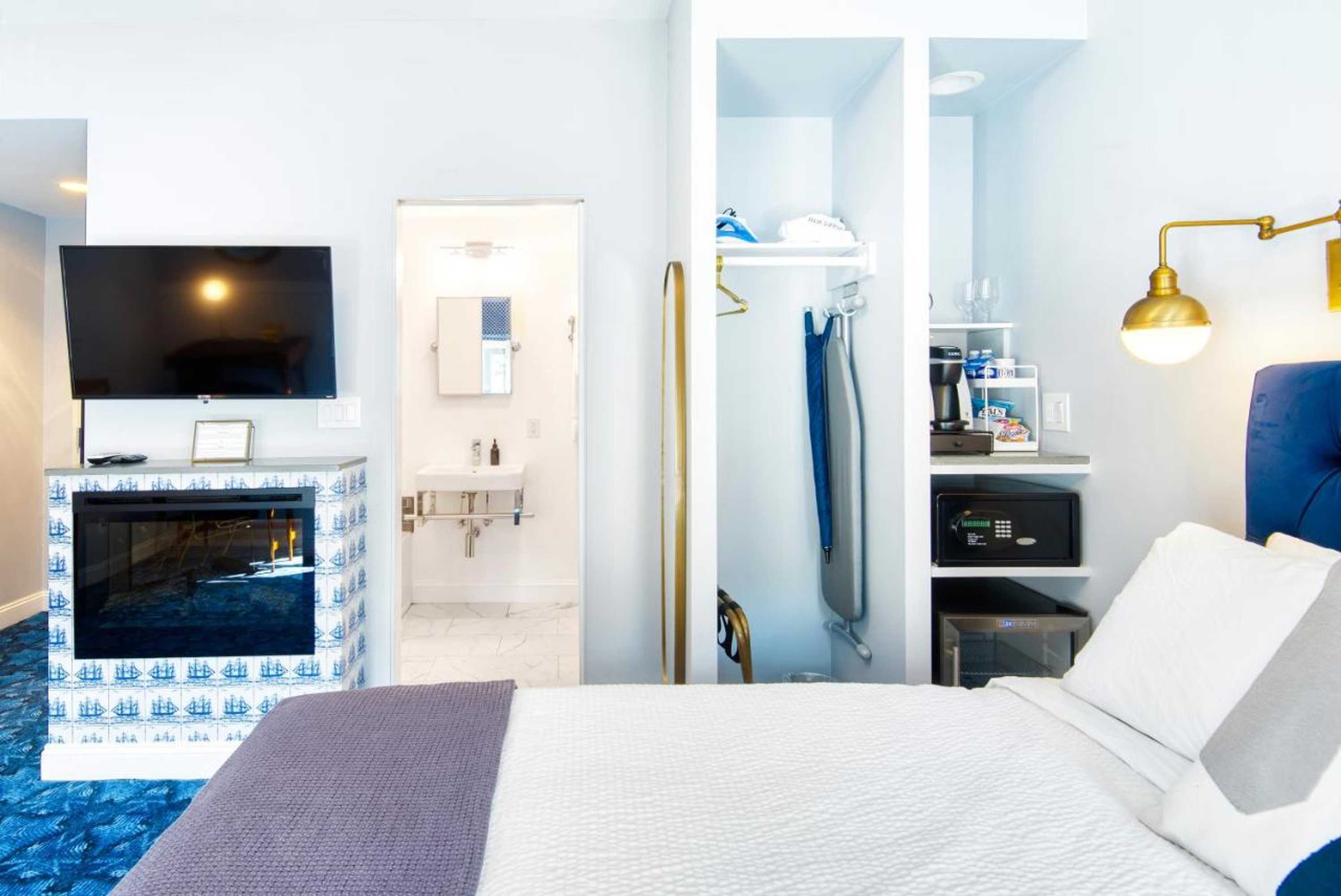 Gift card for The Hudson Whaler