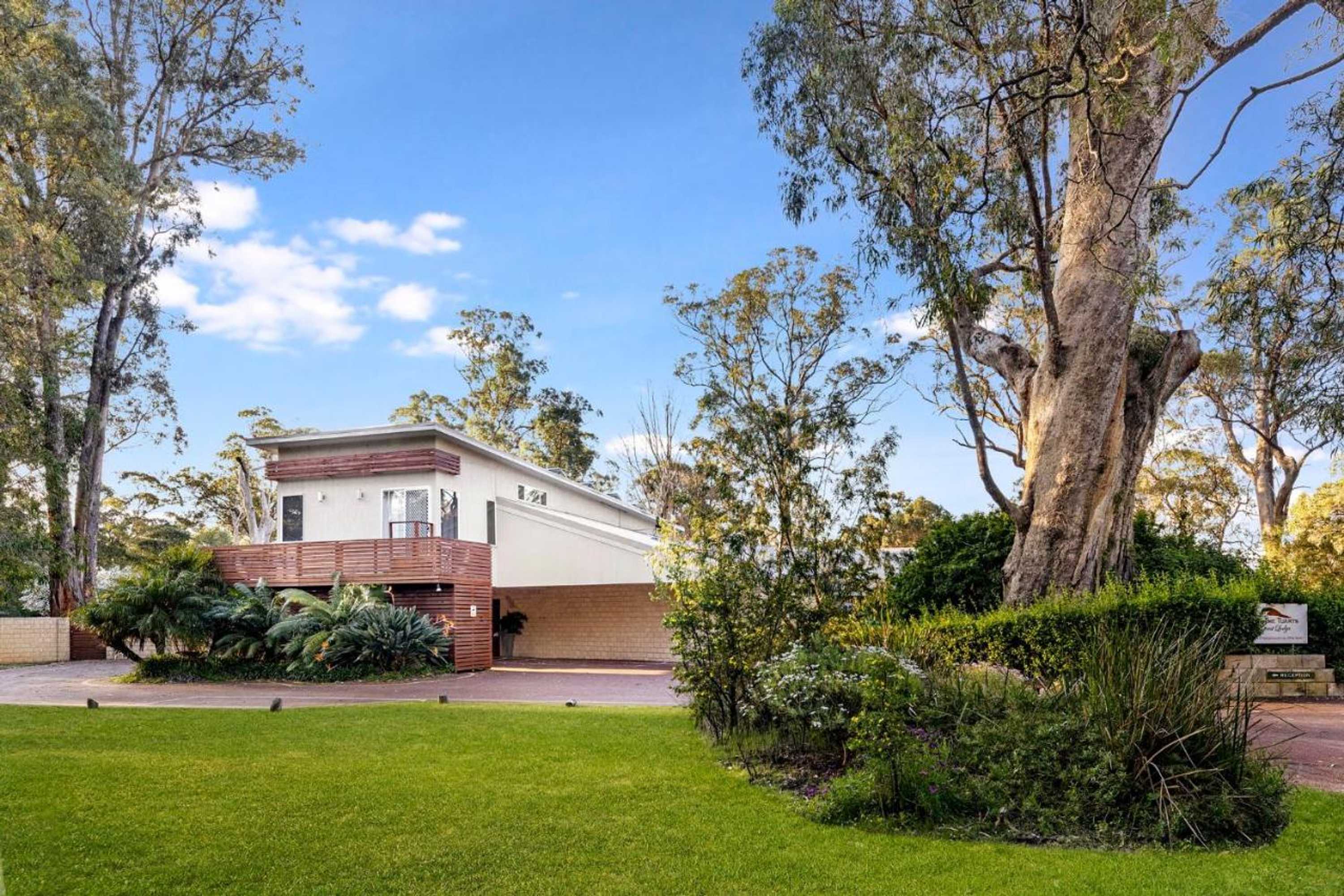 Gift card for Inn The Tuarts Guest Lodge Busselton