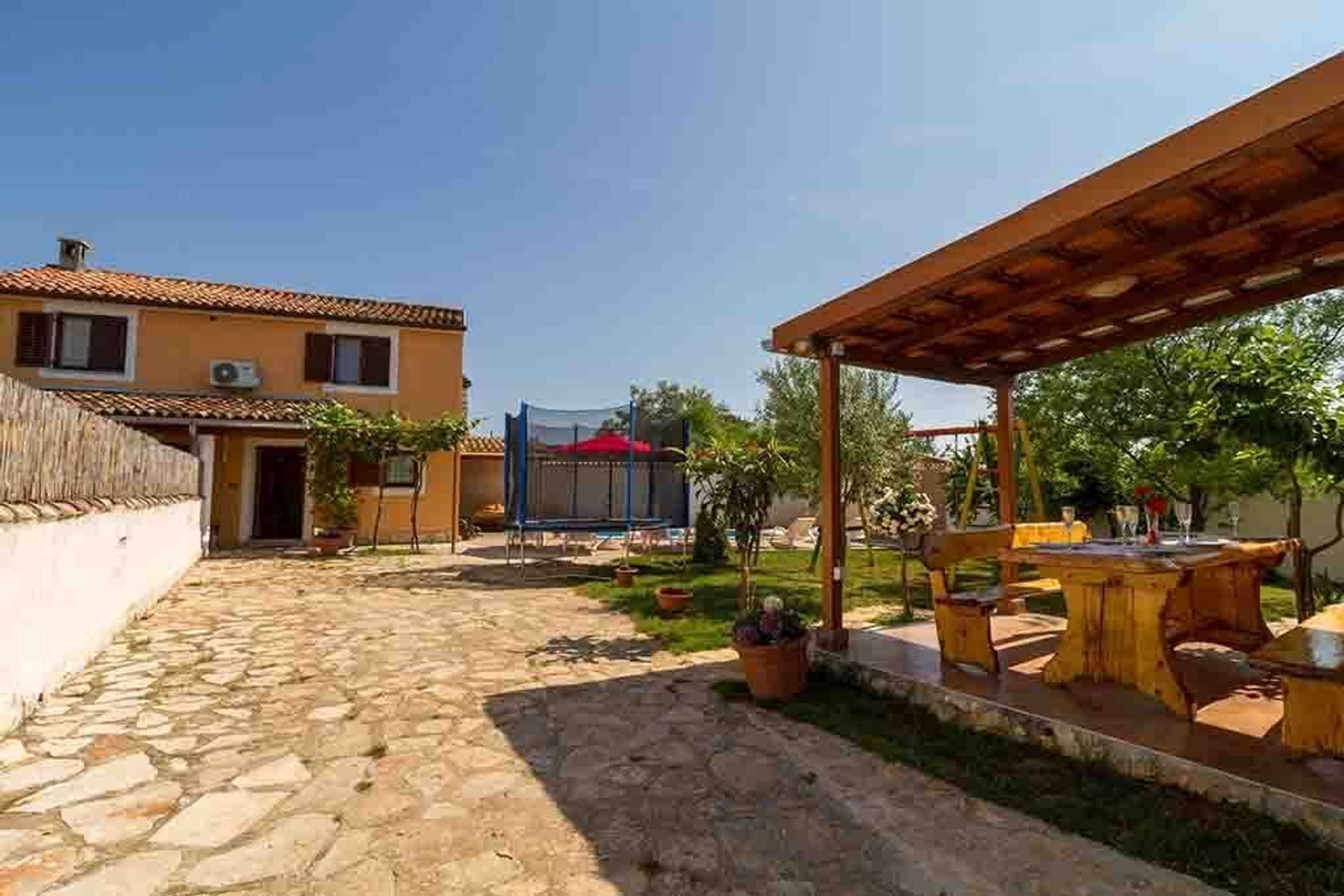 Gift card for Holiday House Emily With a Pool