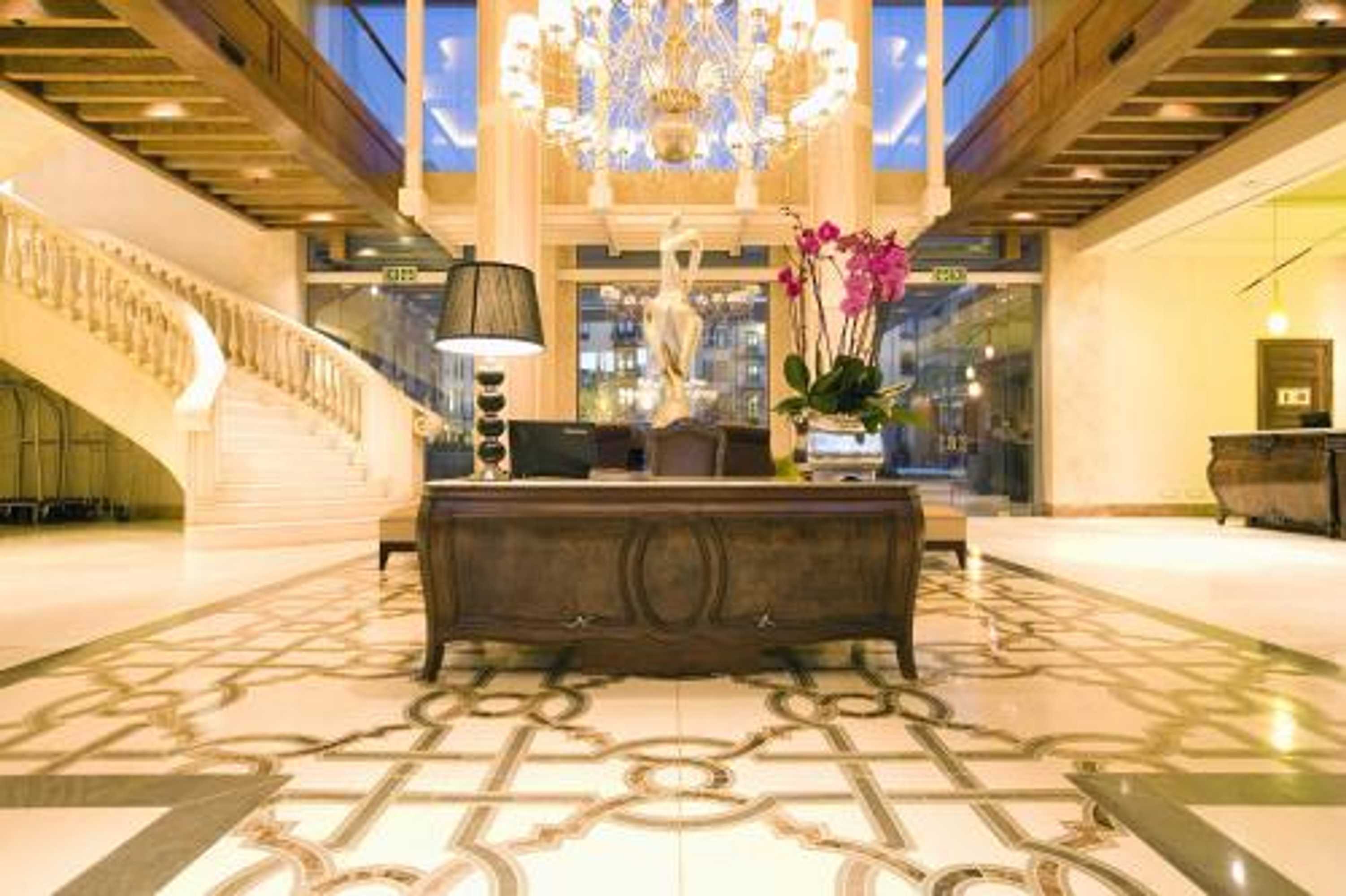Gift card for Pivot Hotel Montecasino Gift card for Pivot Hotel Montecasino