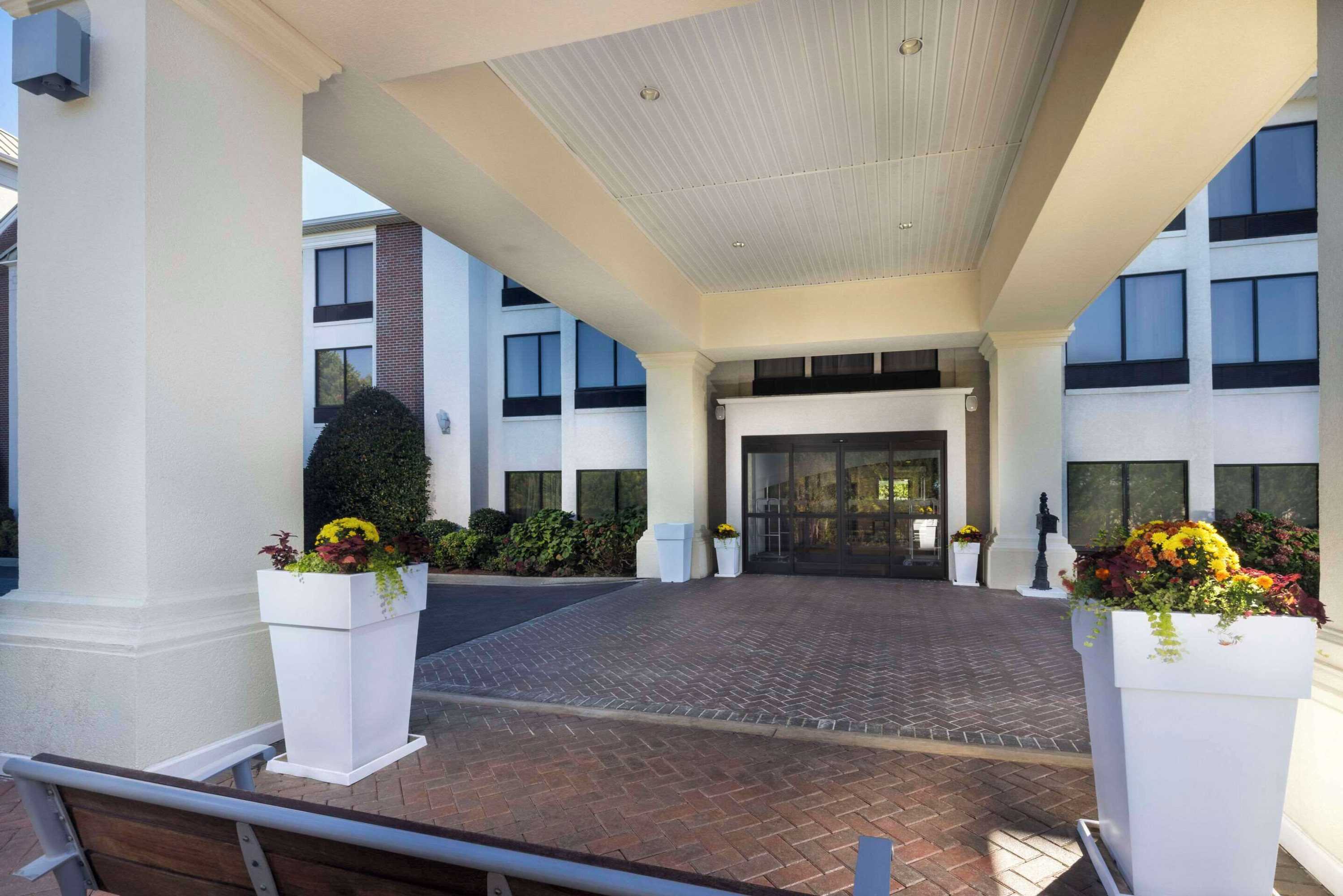 Gift card for Comfort Inn & Suites Dahlonega University Area Gift card for Comfort Inn & Suites Dahlonega University Area