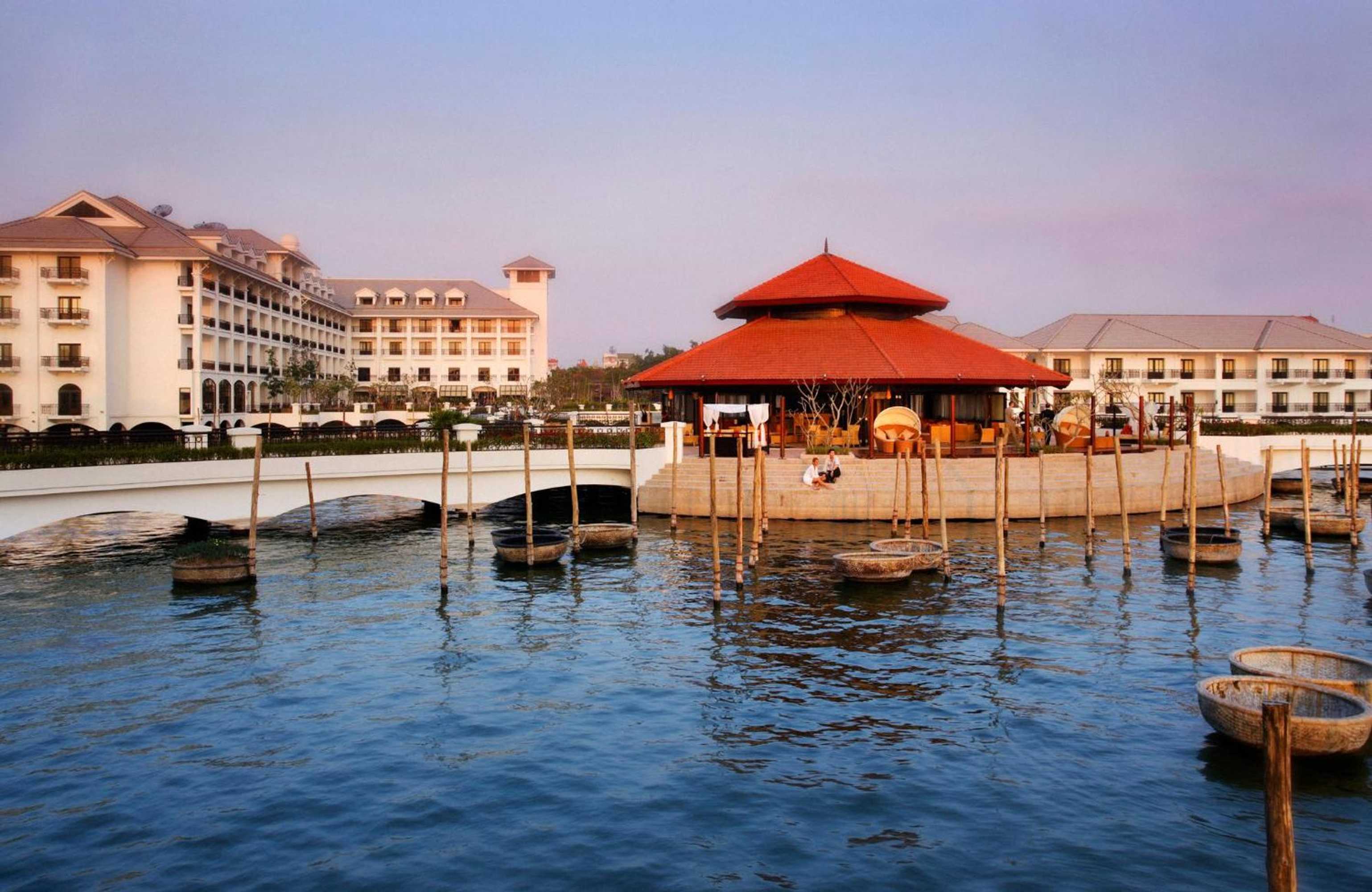 Gift card for Intercontinental Hanoi Westlake by Ihg Gift card for Intercontinental Hanoi Westlake by Ihg