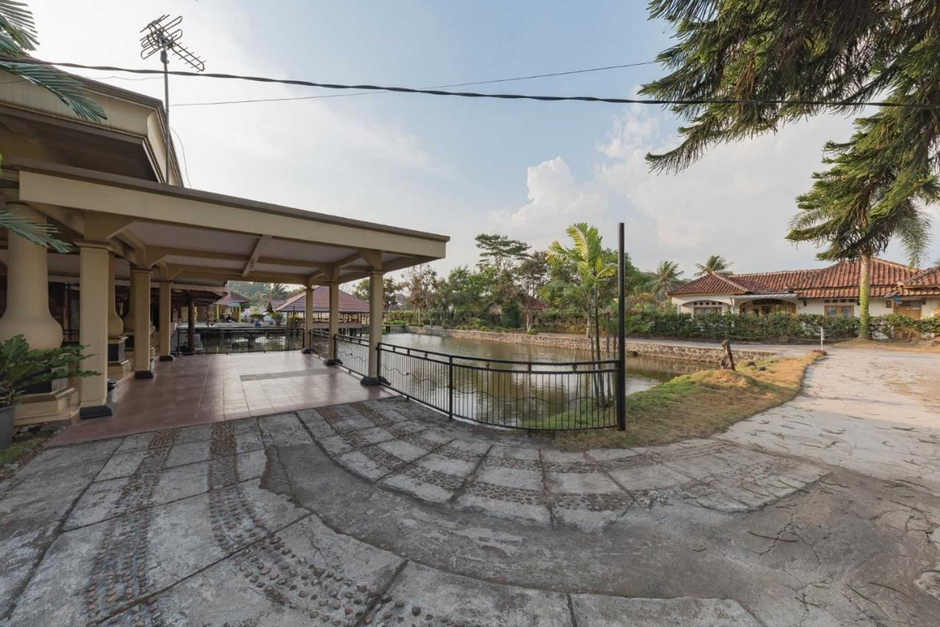 Gift card for Bumi Eyang Enin Homestay Syariah by Oyo Rooms