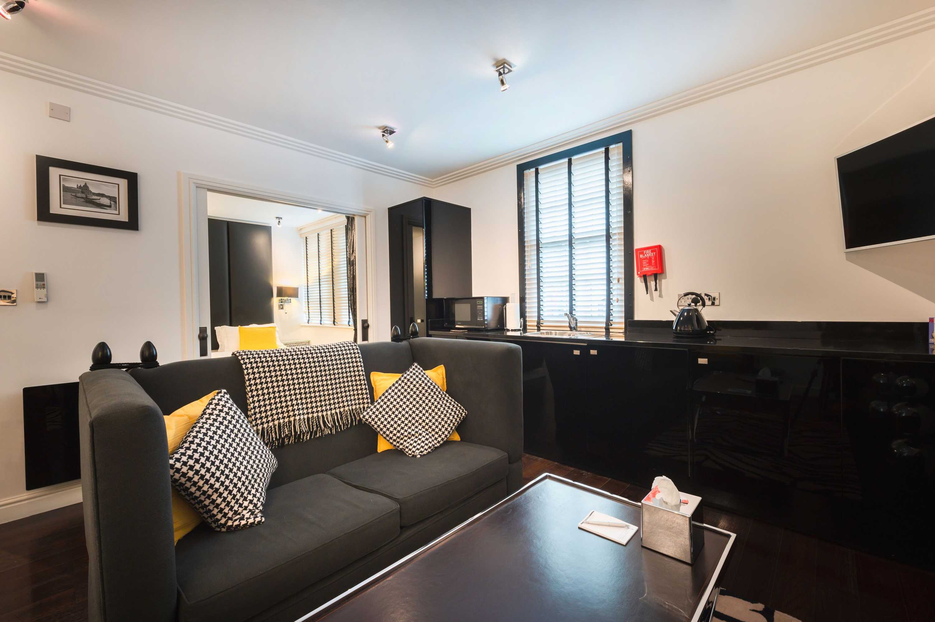 Gift card for Strozzi Palace Suites by Mansley Gift card for Strozzi Palace Suites by Mansley