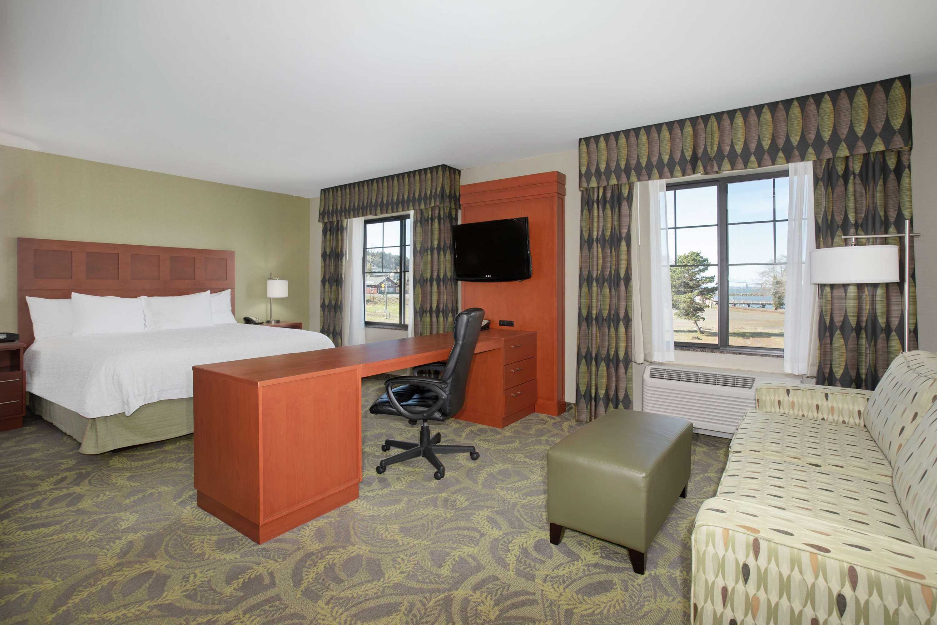 Gift card for Hampton Inn And Suites Astoria Gift card for Hampton Inn And Suites Astoria