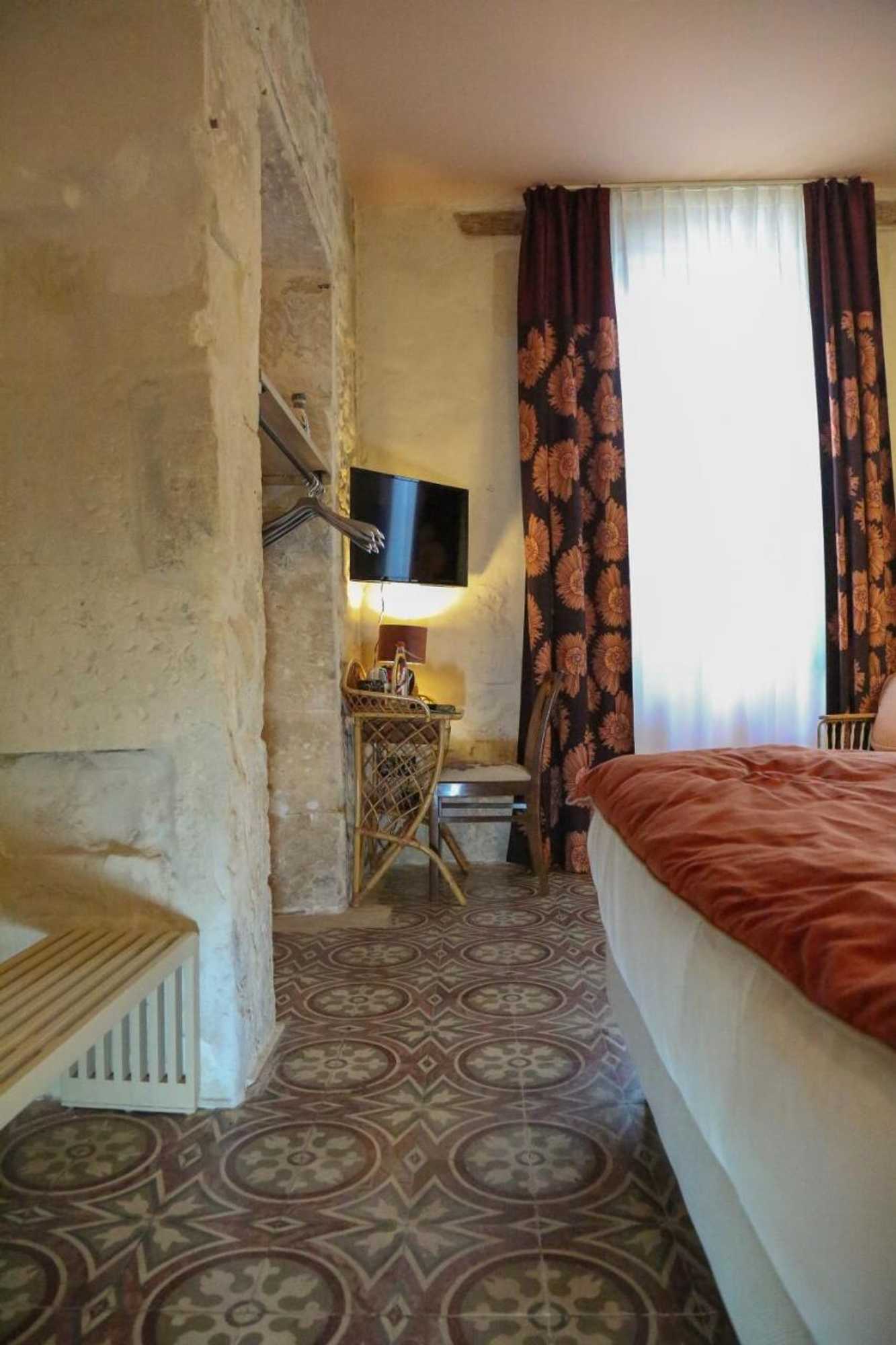 Gift card for Le Petit Hotel Gift card for Le Petit Hotel