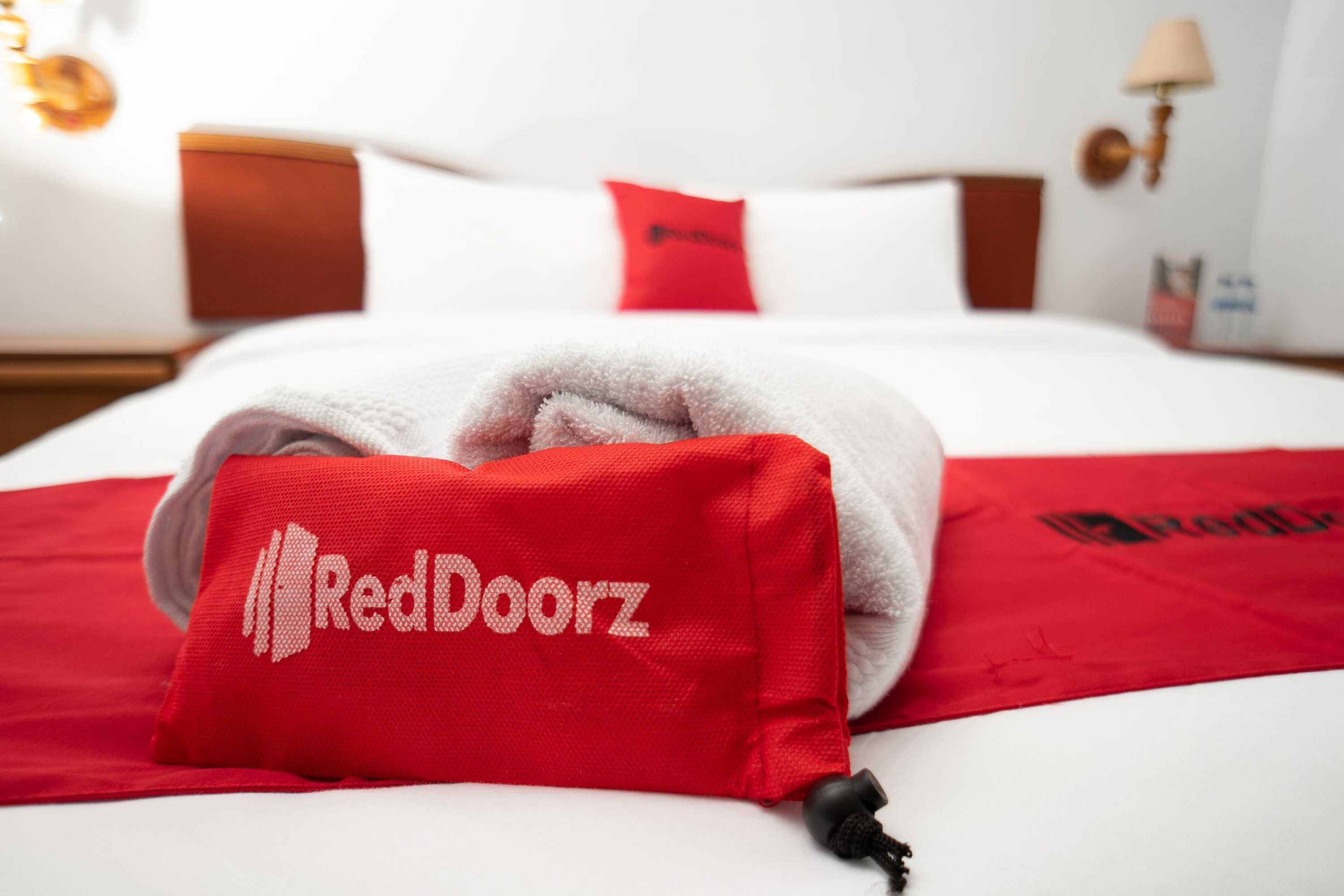 Gift card for Reddoorz @ Hotel Damanaka Pangalengan Gift card for Reddoorz @ Hotel Damanaka Pangalengan