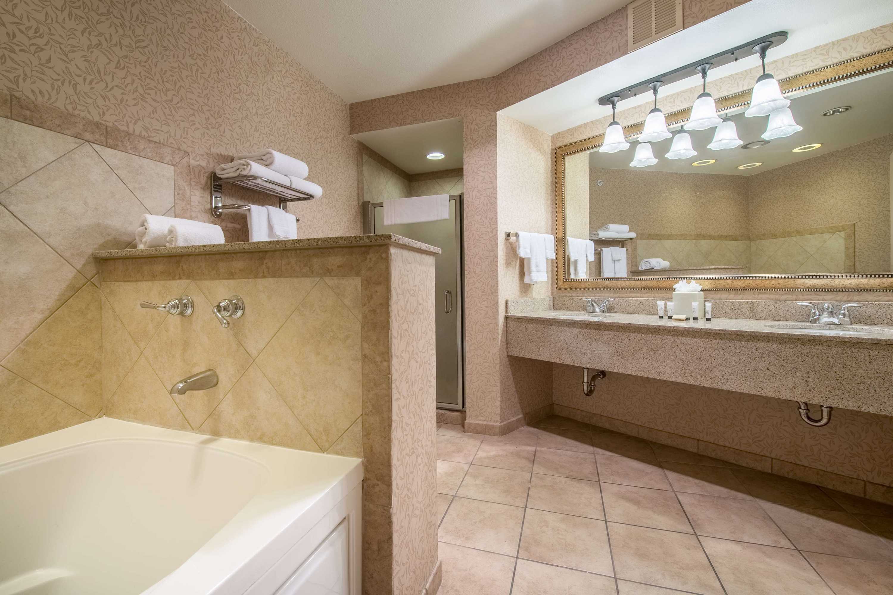 Gift card for Red Lion Hotel Pasco Airport & Conference Center