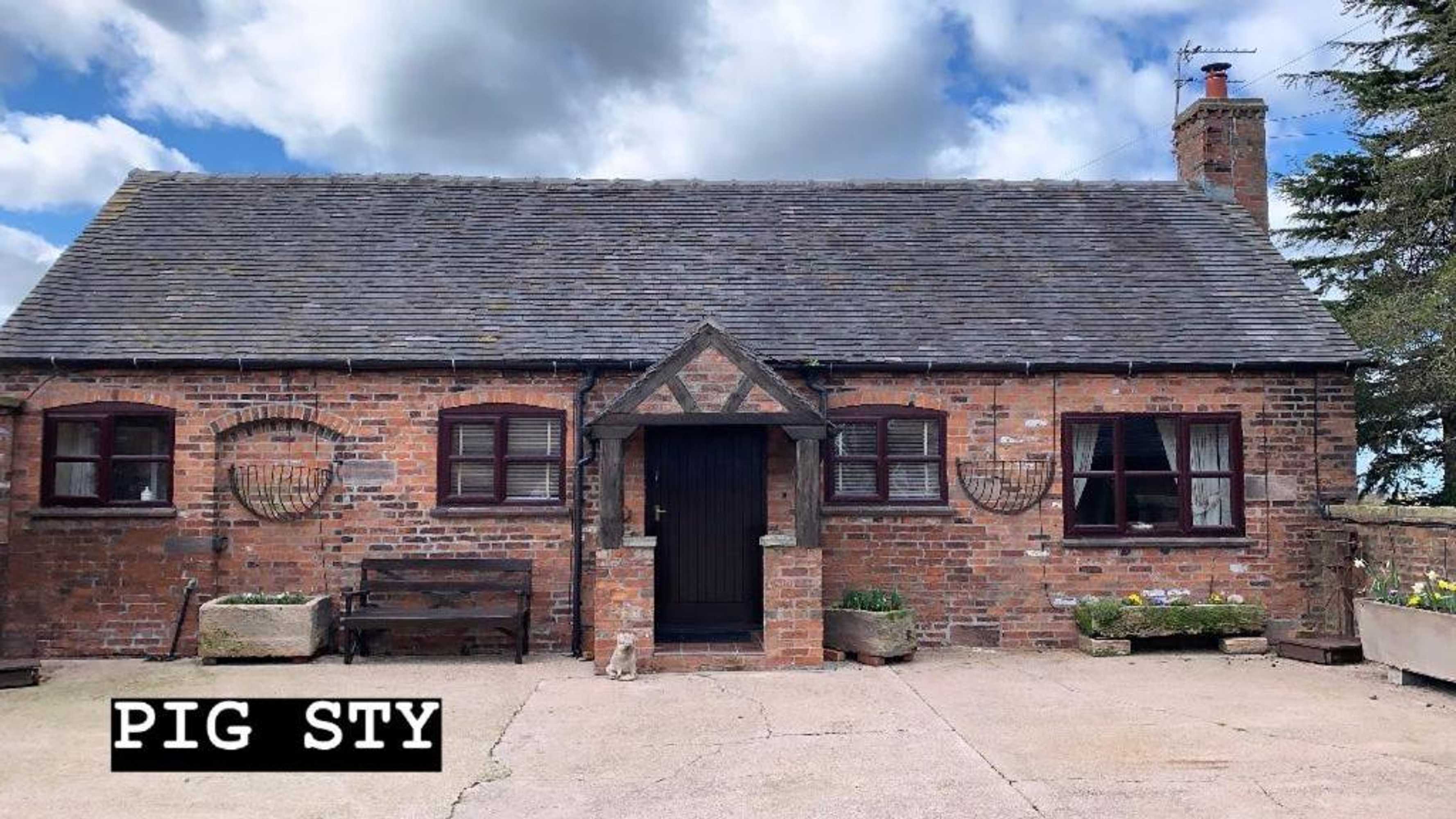 Gift card for Domvilles Farm Self Catering Courtyard Stable