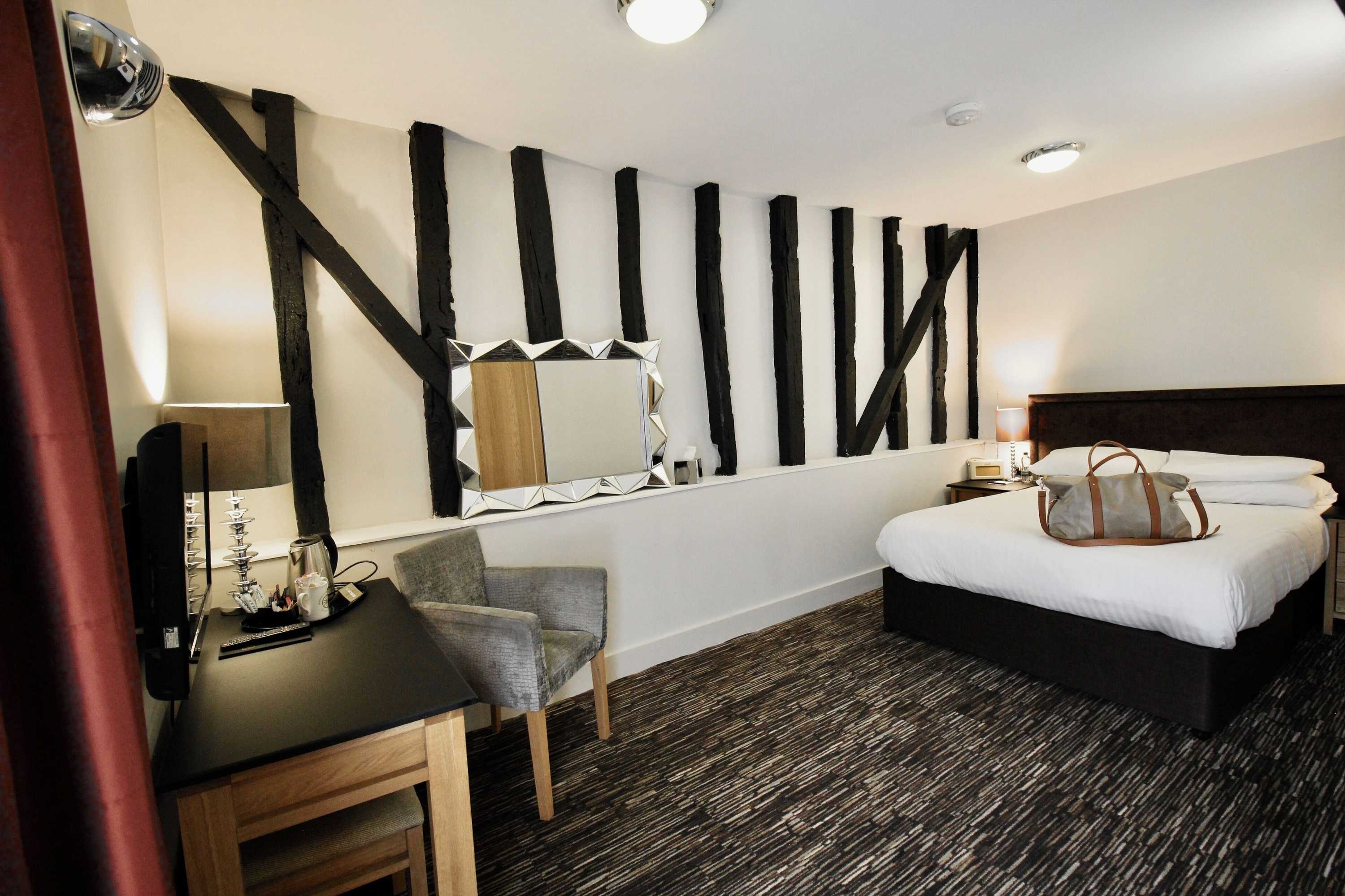 Gift card for Saracens Head Hotel Gift card for Saracens Head Hotel