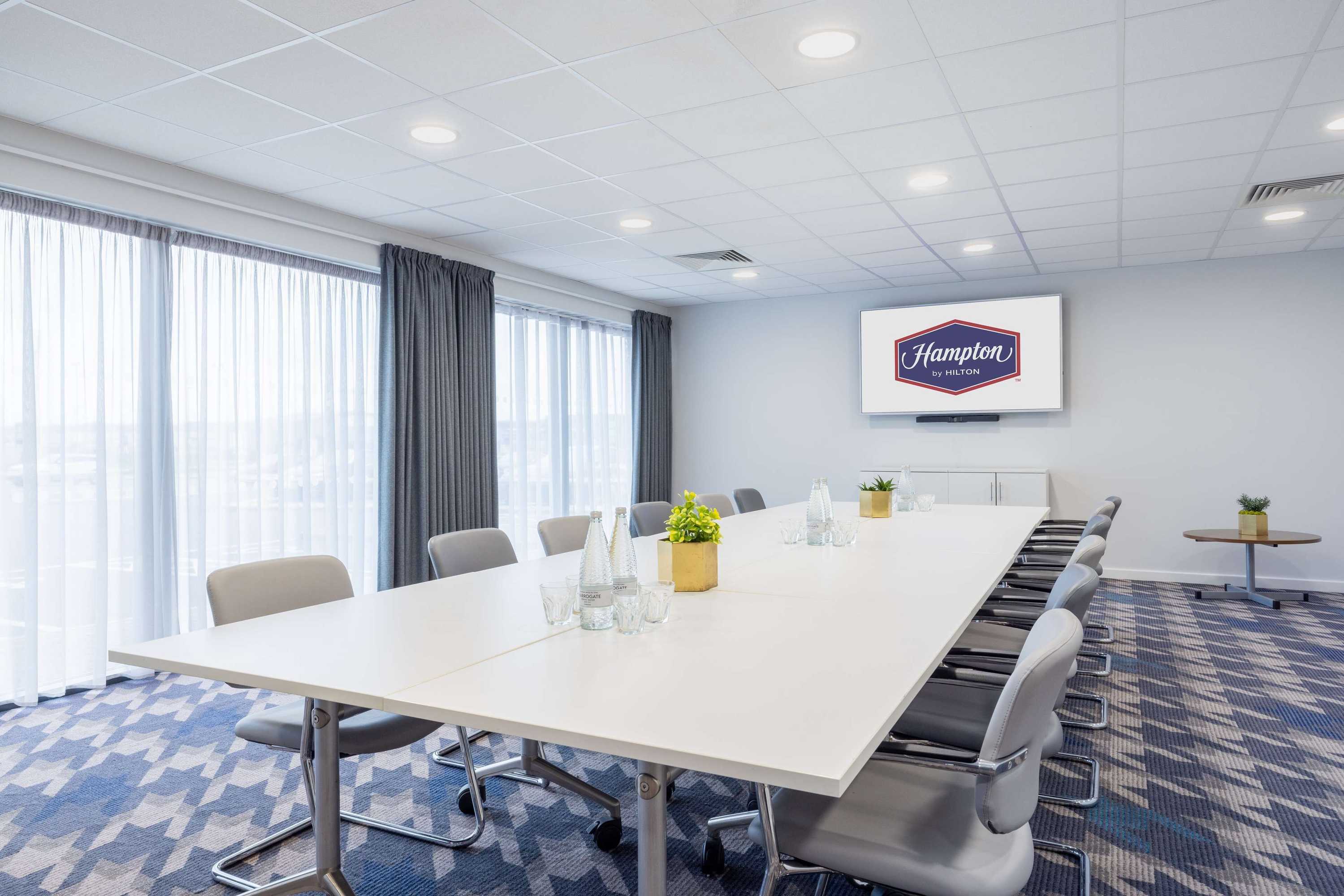 Gift card for Hampton by Hilton Humberside Airport Gift card for Hampton by Hilton Humberside Airport