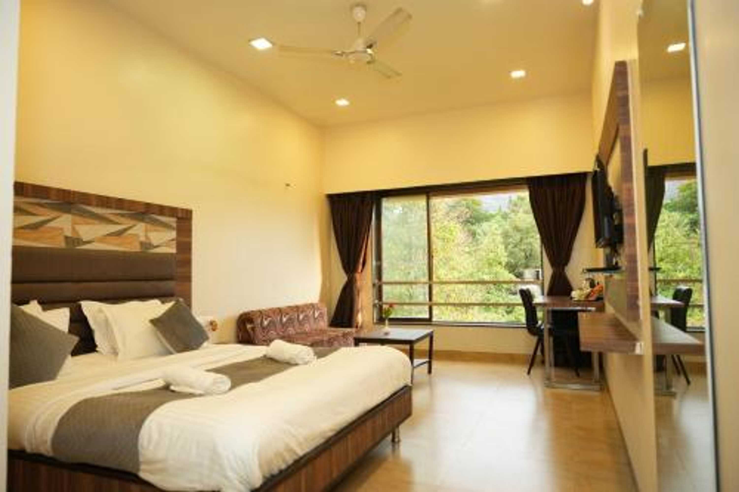 Gift card for Hotel Lalit Inn Gift card for Hotel Lalit Inn