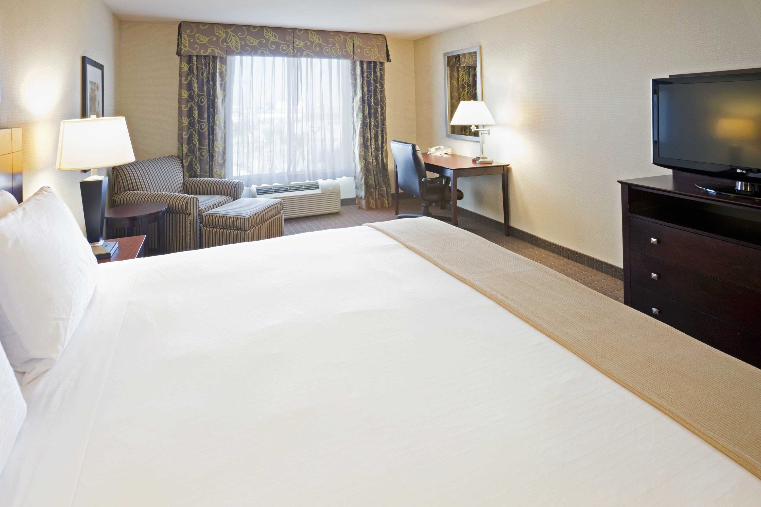 Gift card for Holiday Inn Express & Suites Eagle Pass by Ihg Gift card for Holiday Inn Express & Suites Eagle Pass by Ihg