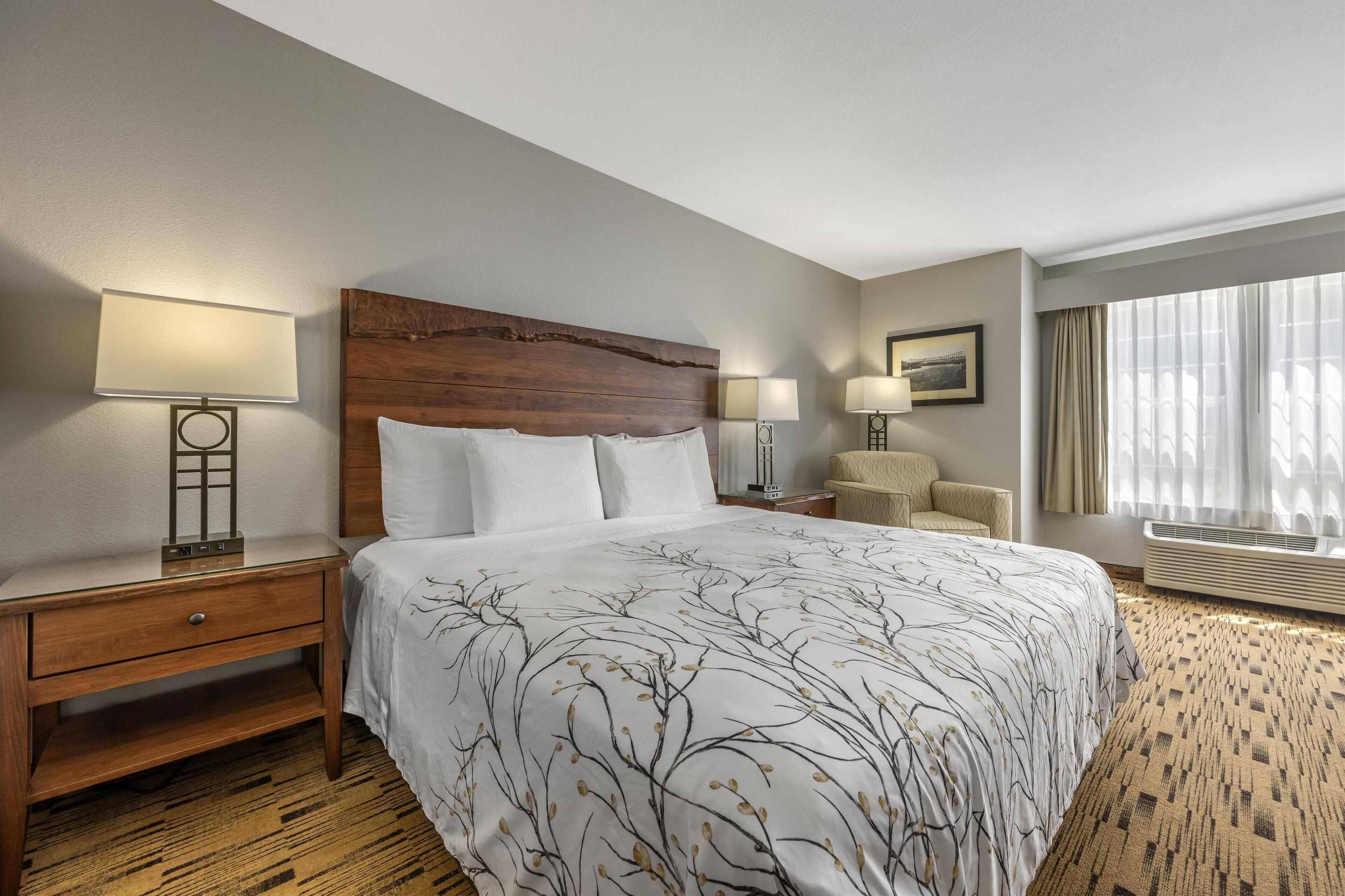 Gift card for Best Western Plus Columbia River Inn