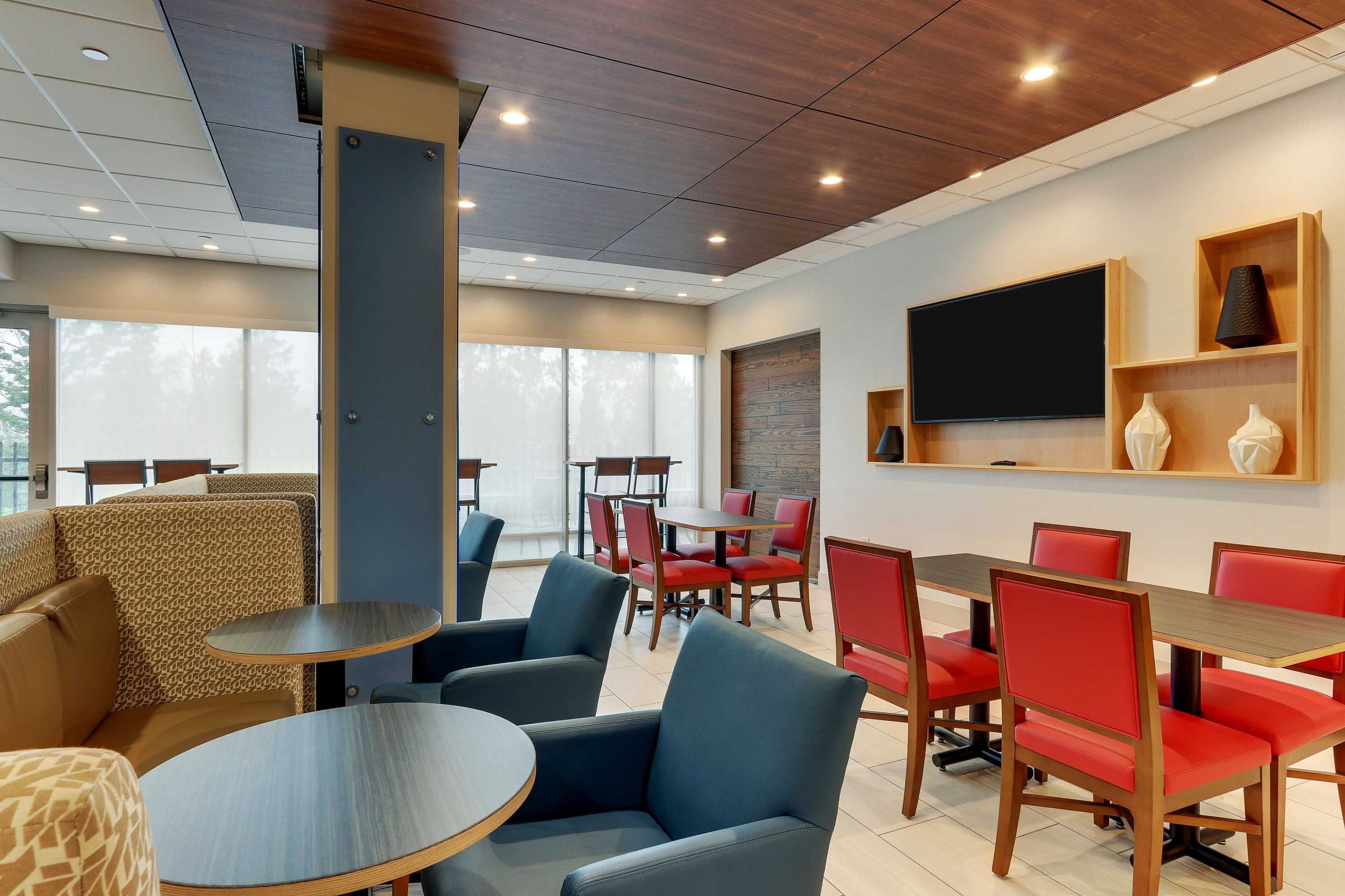 Gift card for Holiday Inn Express & Suites Saugerties - Hudson Valley by Ihg Gift card for Holiday Inn Express & Suites Saugerties - Hudson Valley by Ihg