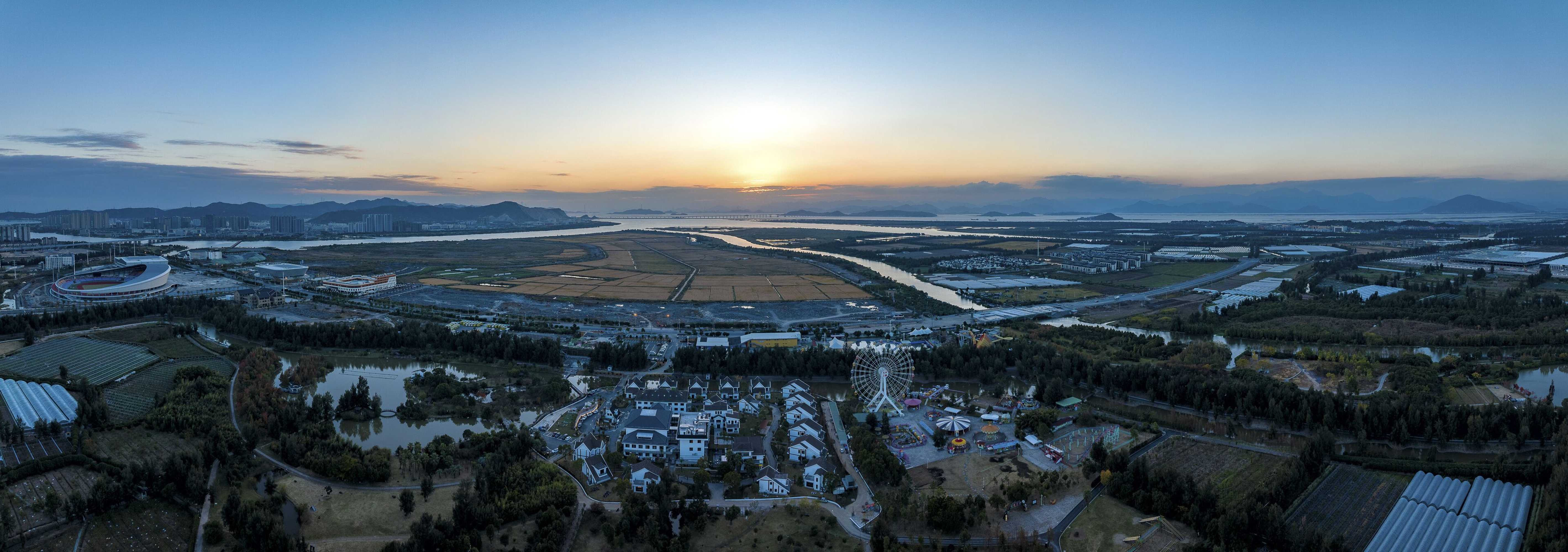 Gift card for Holiday Inn Express Yuhuan Wetland Park by Ihg