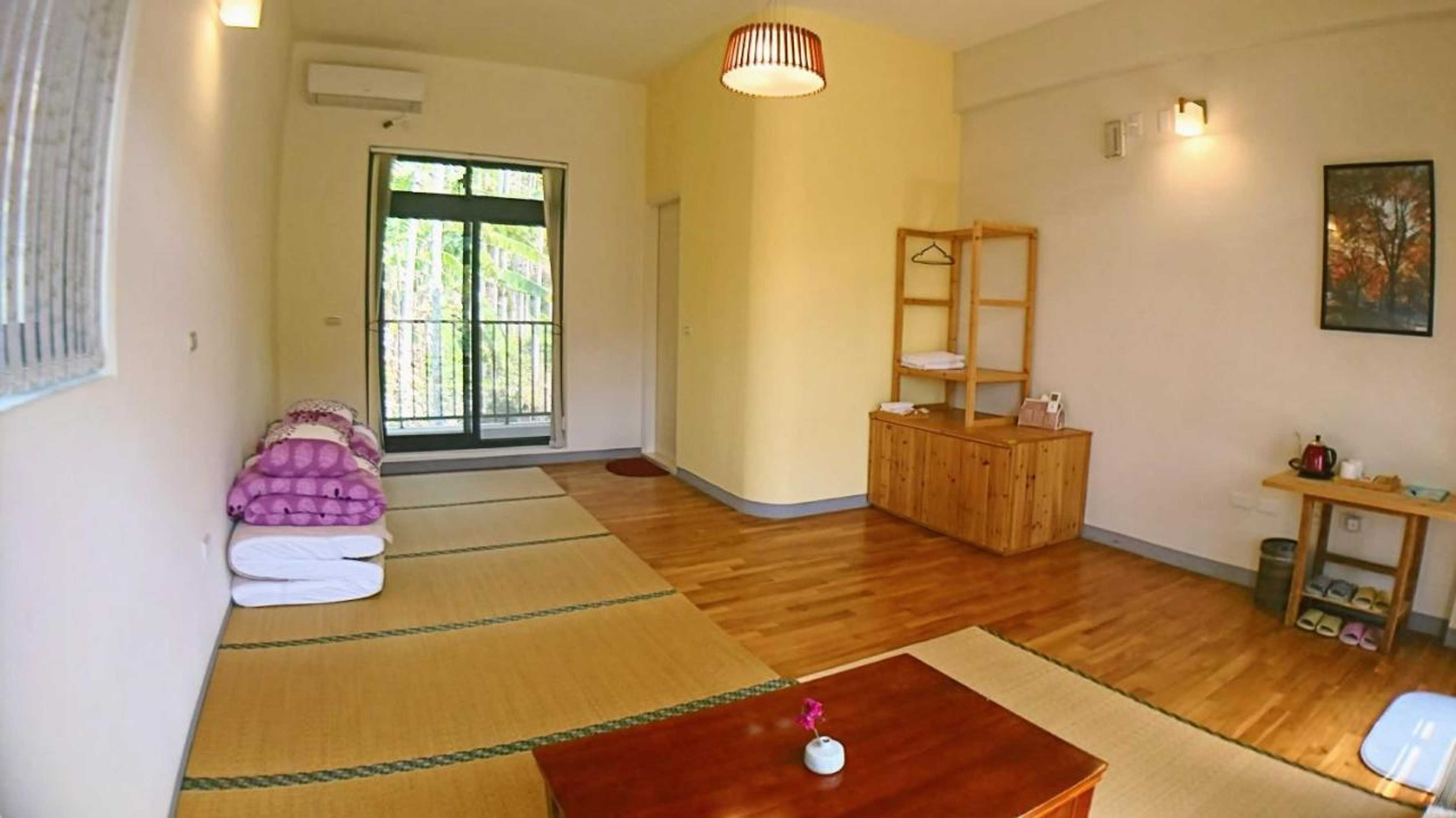 Gift card for Hoka in Sanyi