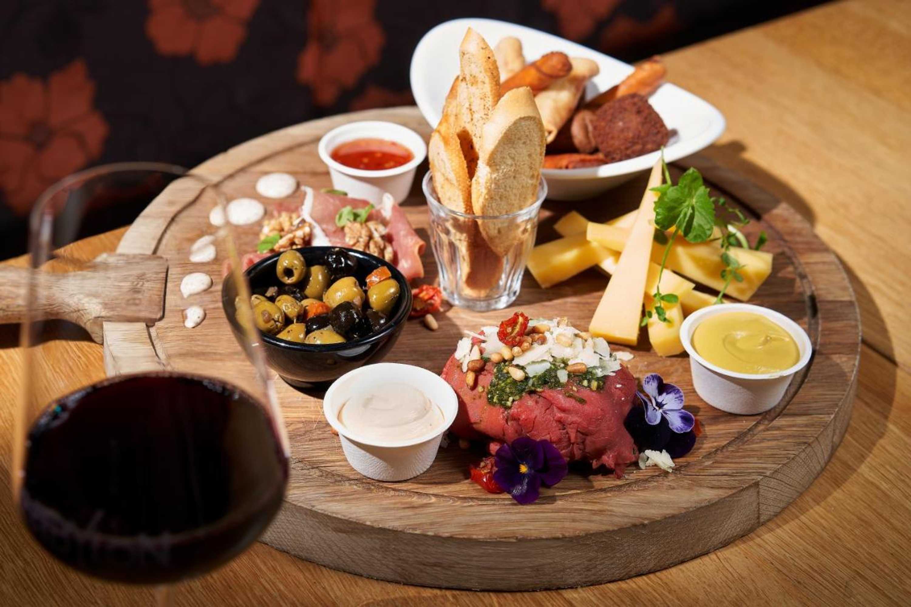 Gift card for Hotel Babylon Heerhugowaard - Alkmaar Gift card for Hotel Babylon Heerhugowaard - Alkmaar