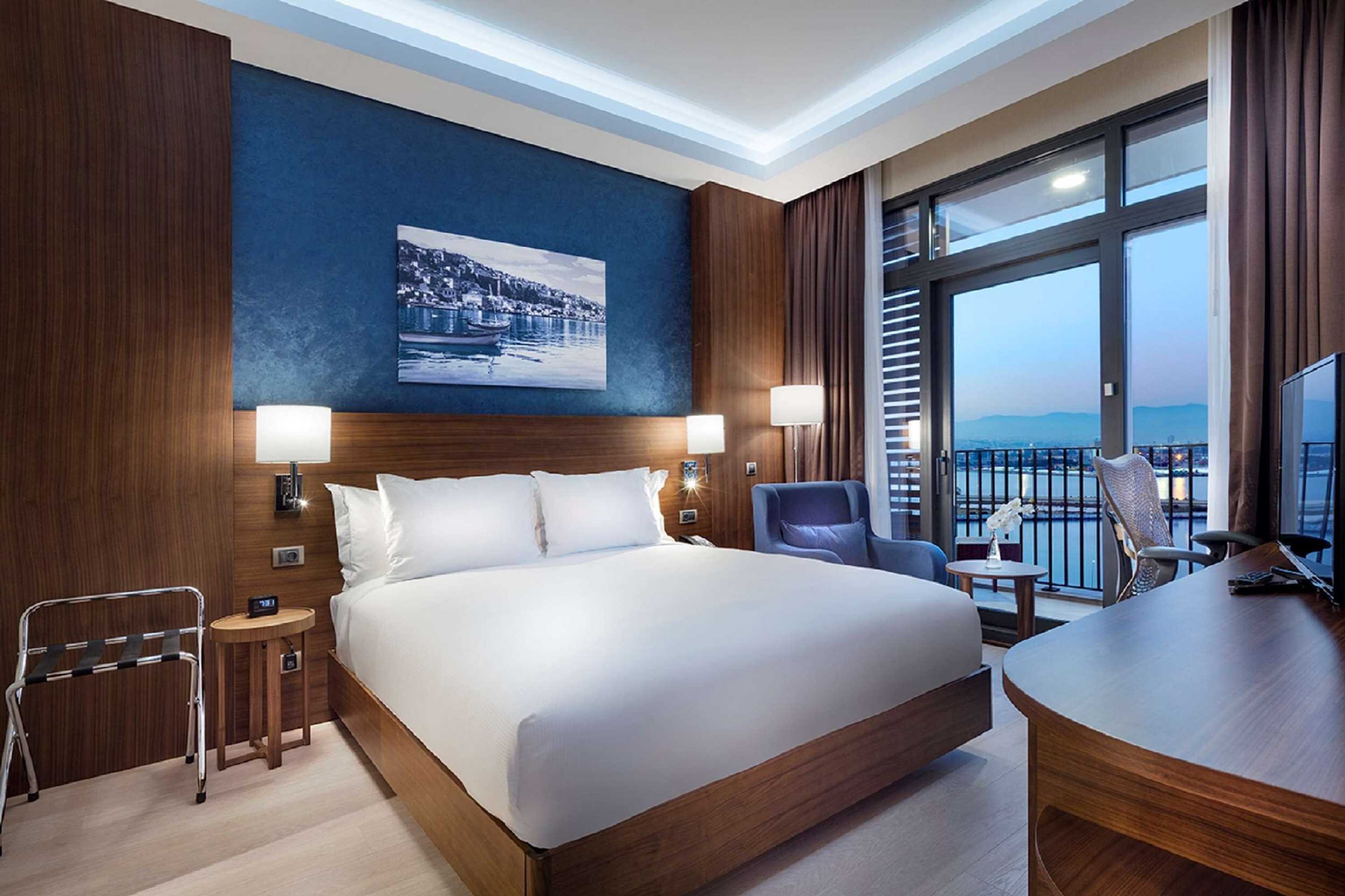 Gift card for Hilton Garden Inn Izmir Bayrakli Gift card for Hilton Garden Inn Izmir Bayrakli