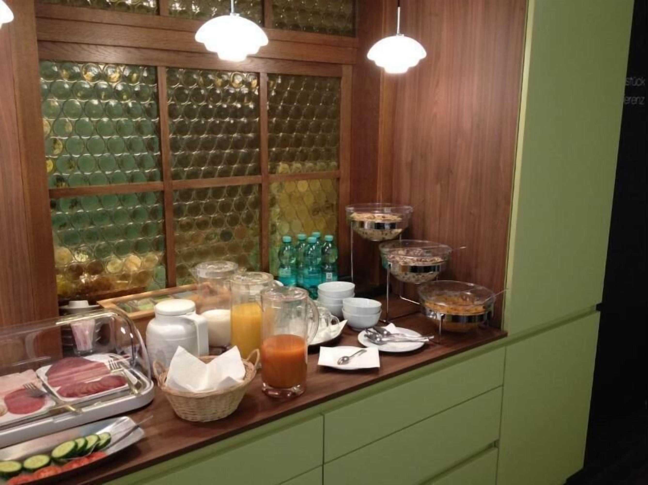 Gift card for Hotel Henry