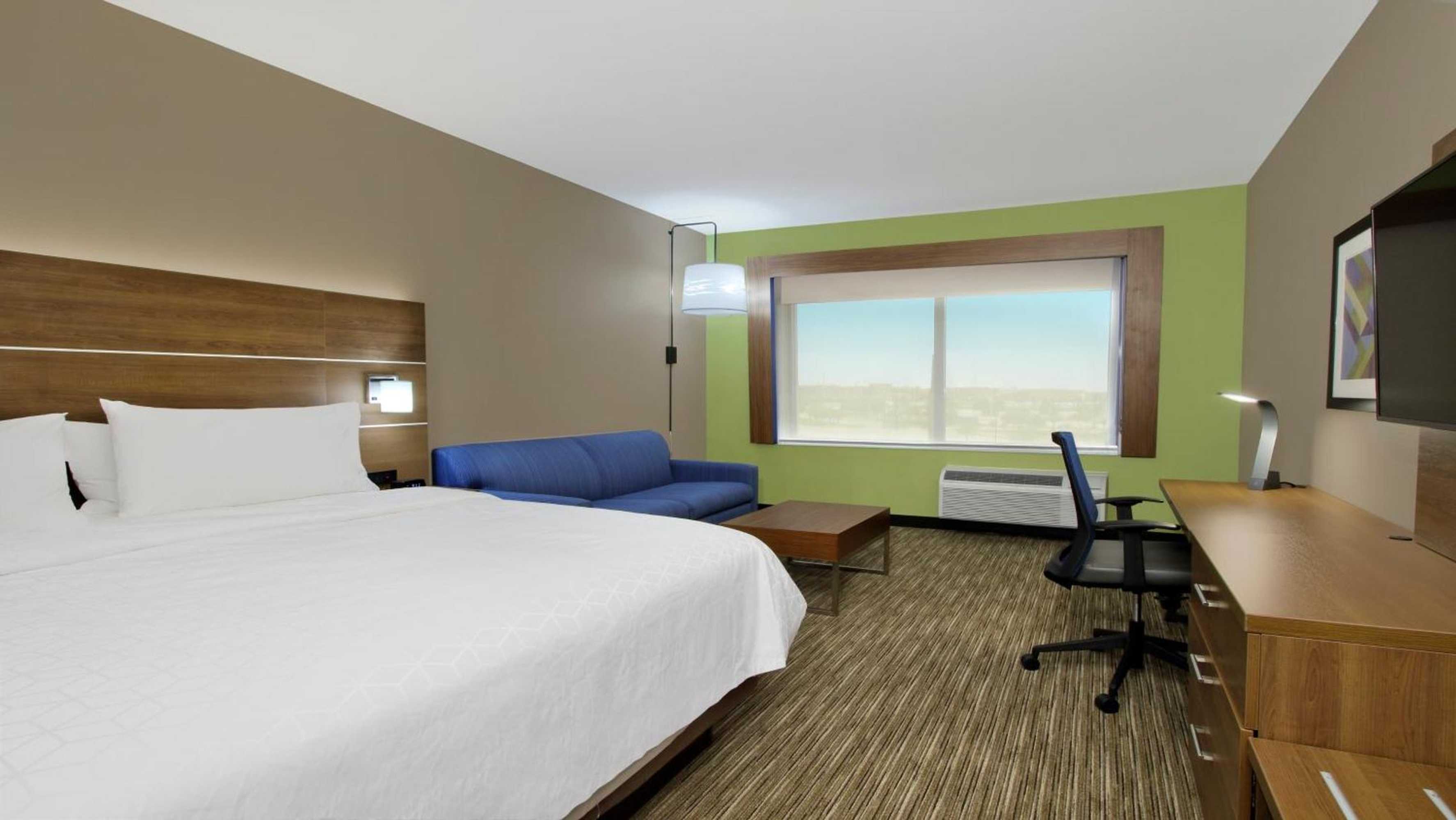 Gift card for Holiday Inn Express & Suites Dallas-Frisco NW Toyota Stdm by Ihg Gift card for Holiday Inn Express & Suites Dallas-Frisco NW Toyota Stdm by Ihg