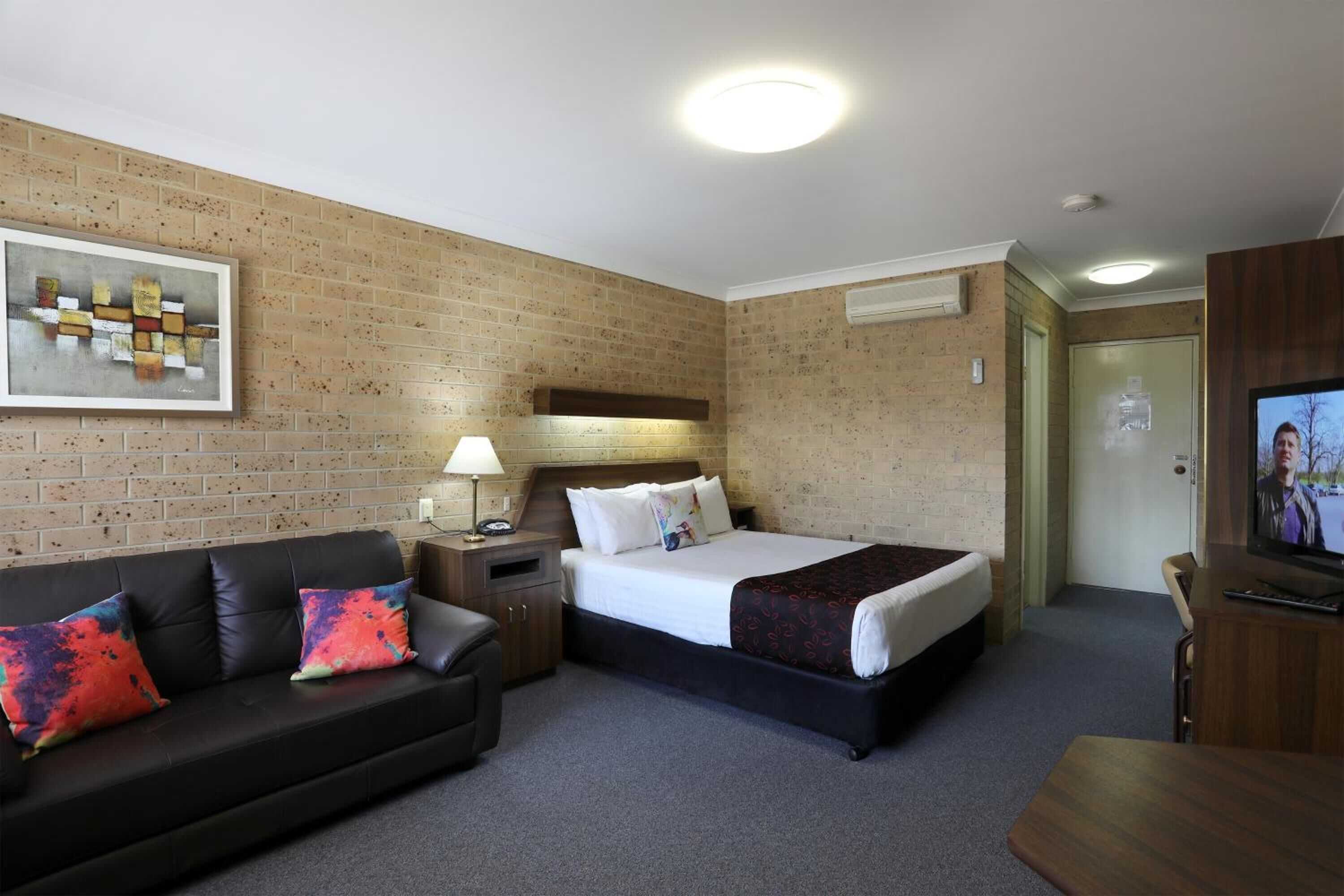 Gift card for Tamworth Motor Inn & Cabins Gift card for Tamworth Motor Inn & Cabins