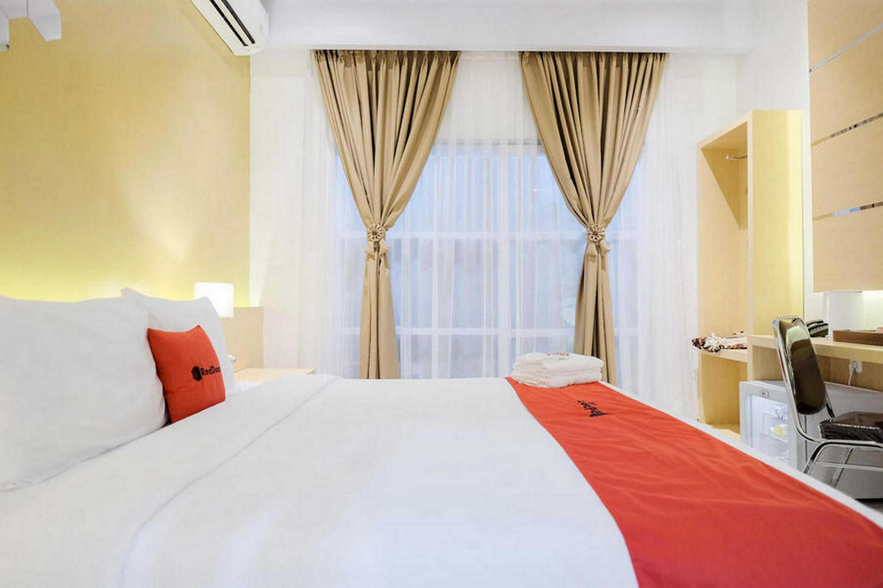 Gift card for Reddoorz Plus Syariah Near Museum Lampung Gift card for Reddoorz Plus Syariah Near Museum Lampung