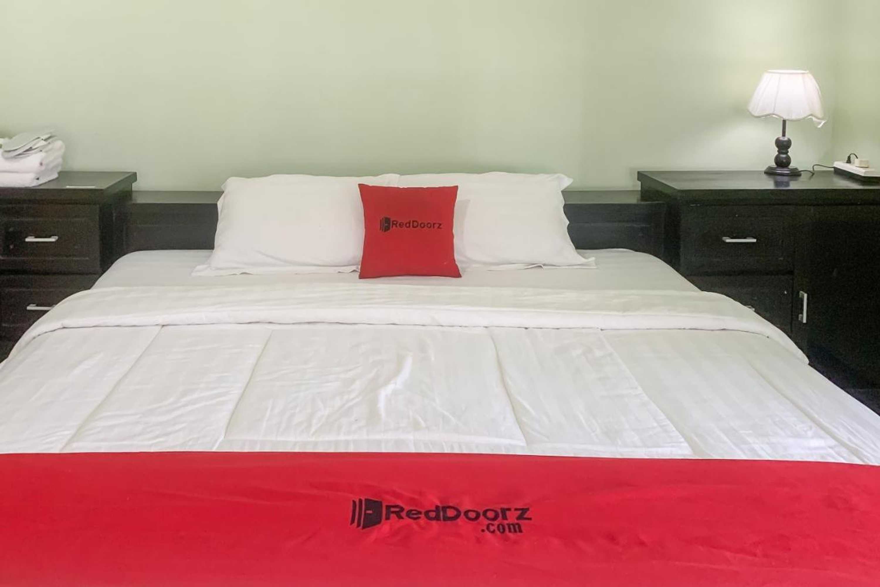 Gift card for Reddoorz Resort Hotel Anb Pameungpeuk Garut Gift card for Reddoorz Resort Hotel Anb Pameungpeuk Garut