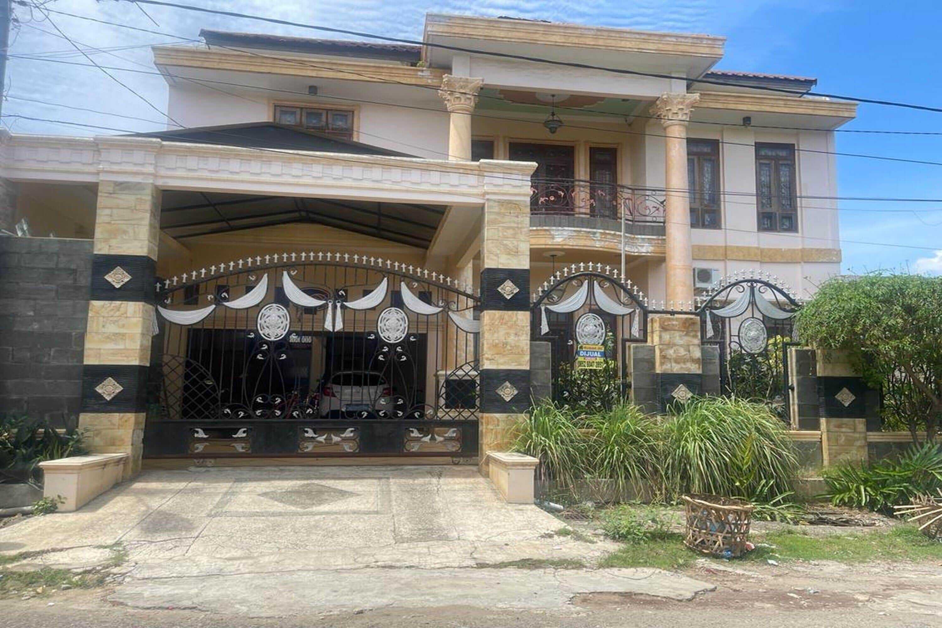 Gift card for Oyo 93502 Homestay Pakmuklis Syariah 2 Near Taman Mini Lhokseumawe